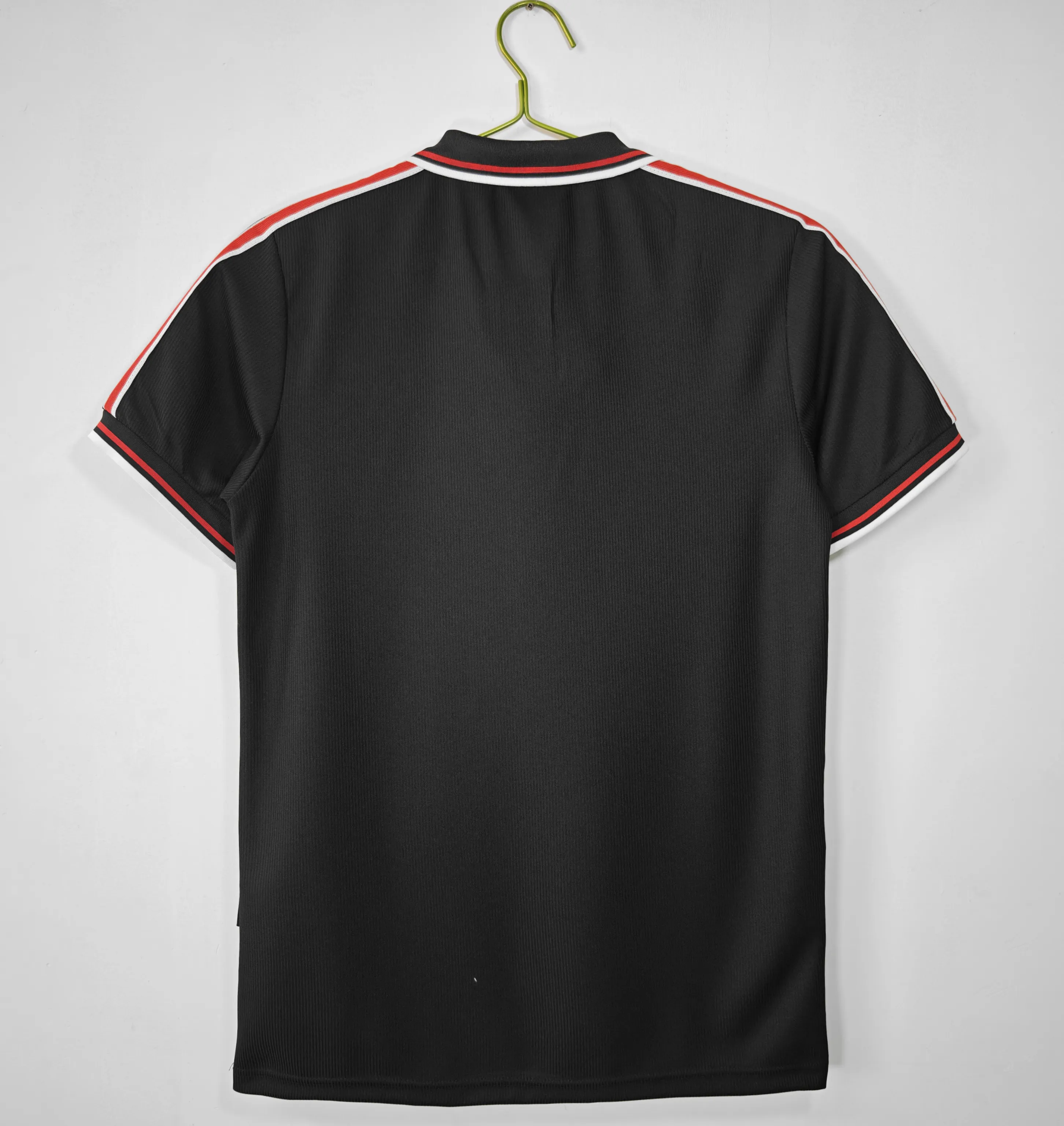 Retro Manchester United 98/99 Away Shirt Black