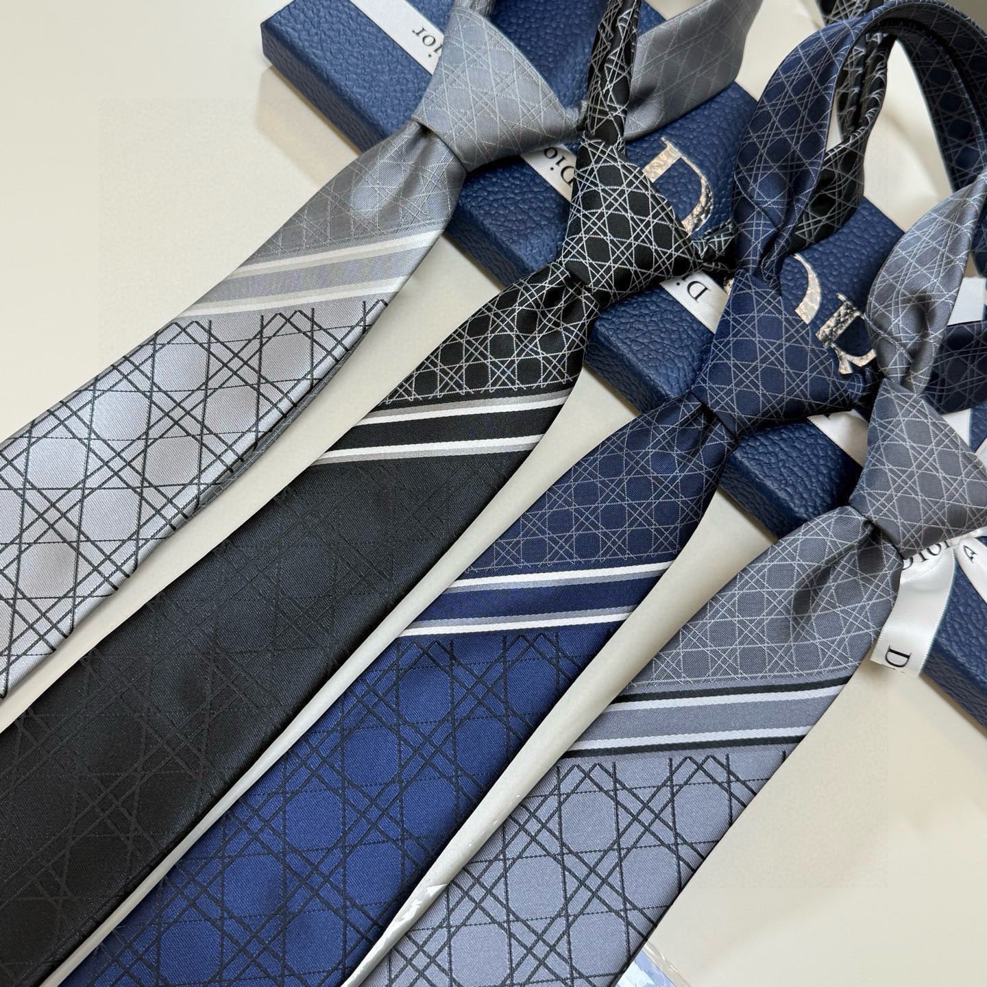 Dior Classic Cannage Silk Tie - Essential for Business Elite Styling - KAIROO