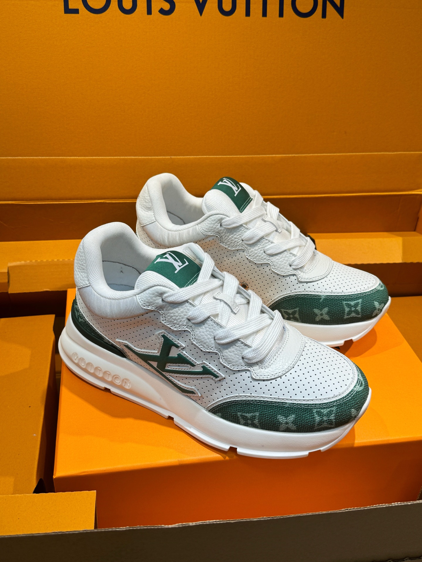 Louis Vuitton Men's LV Classic Sneaker