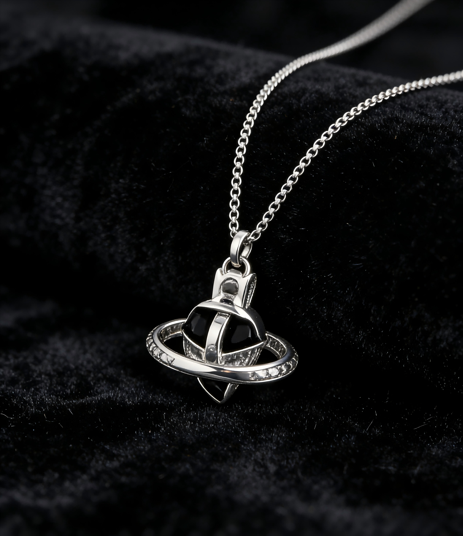 2026 New Vivienne Westwood Style Black Heart Saturn Pendant Necklace - Silver Tone Rhinestone Celestial Jewelry for Women