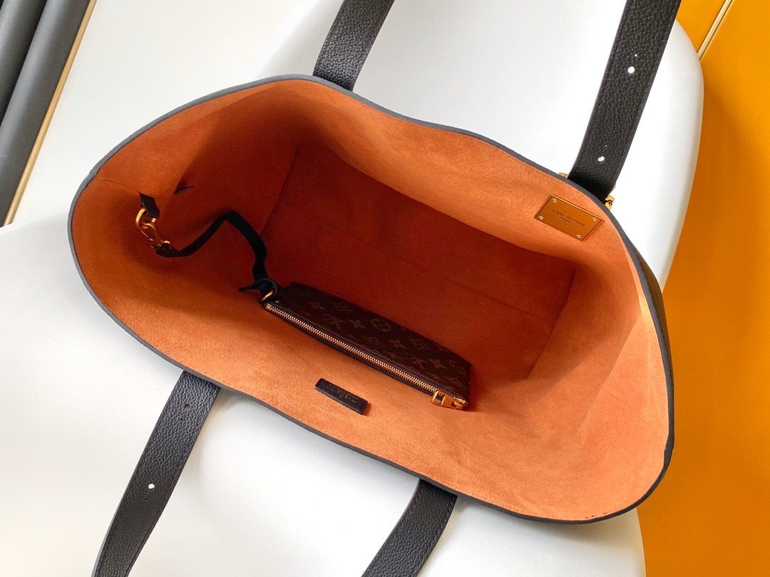 Louis Vuitton medium calfskin bag