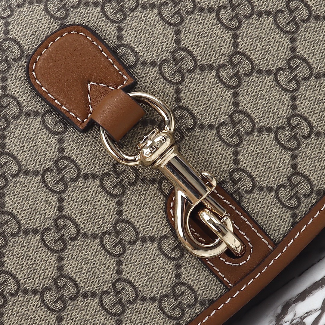 GUCCI Emblem GG mini shoulder bag