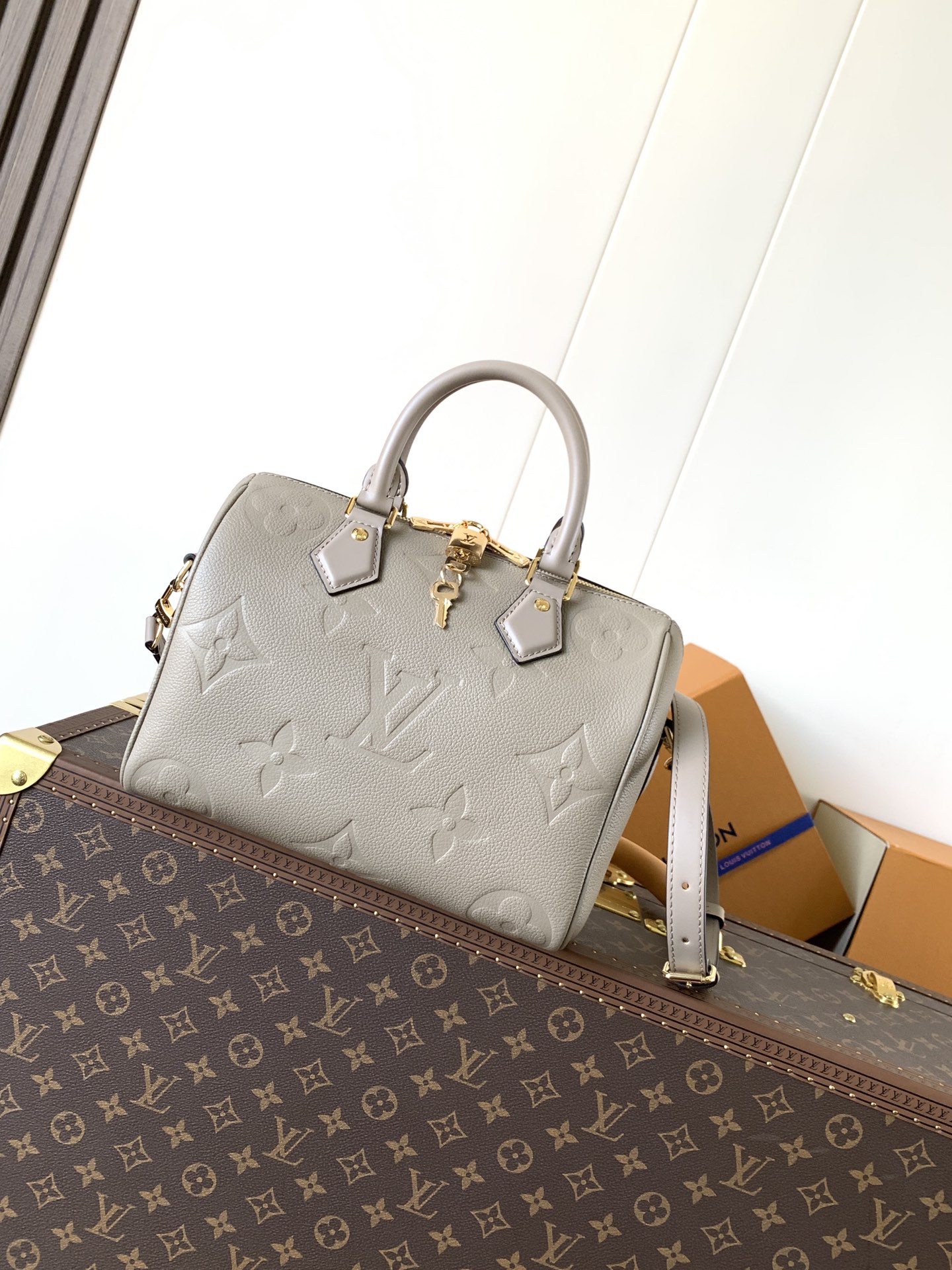 M59273 Speedy Bandouliere 25 in Tourterelle Monogram Empreinte Leather
