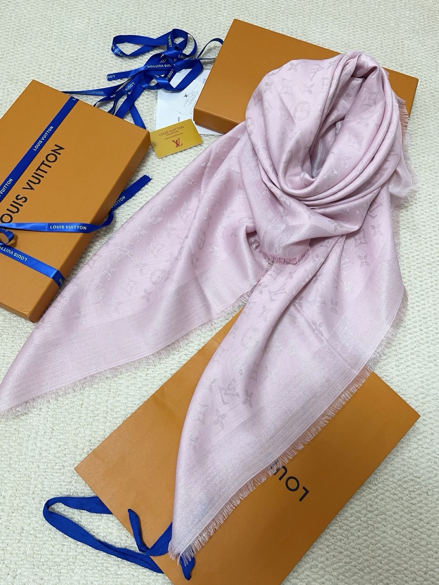 Louis Vuitton Classic Monogram Shawl 140cm