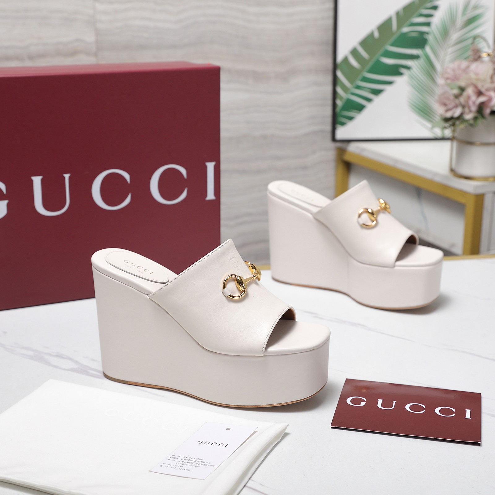 Women's Gucci GG Platform Mule