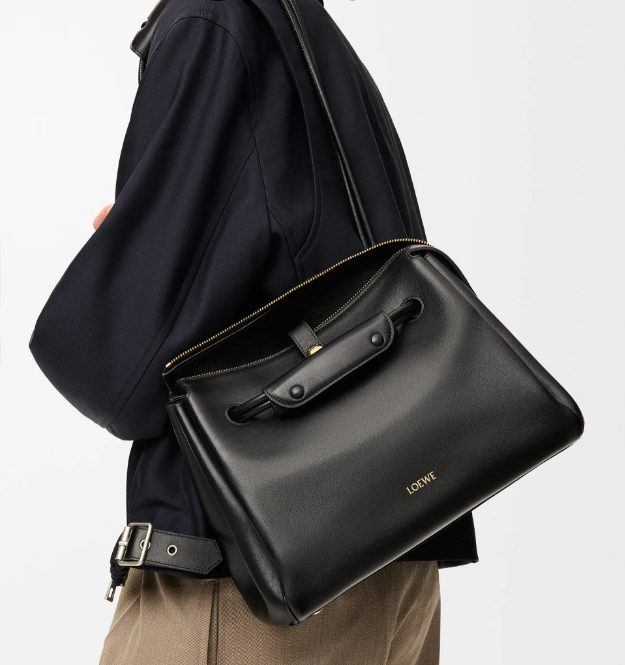 Loewe Medium Madrid Handbag in Nappa leather-Black