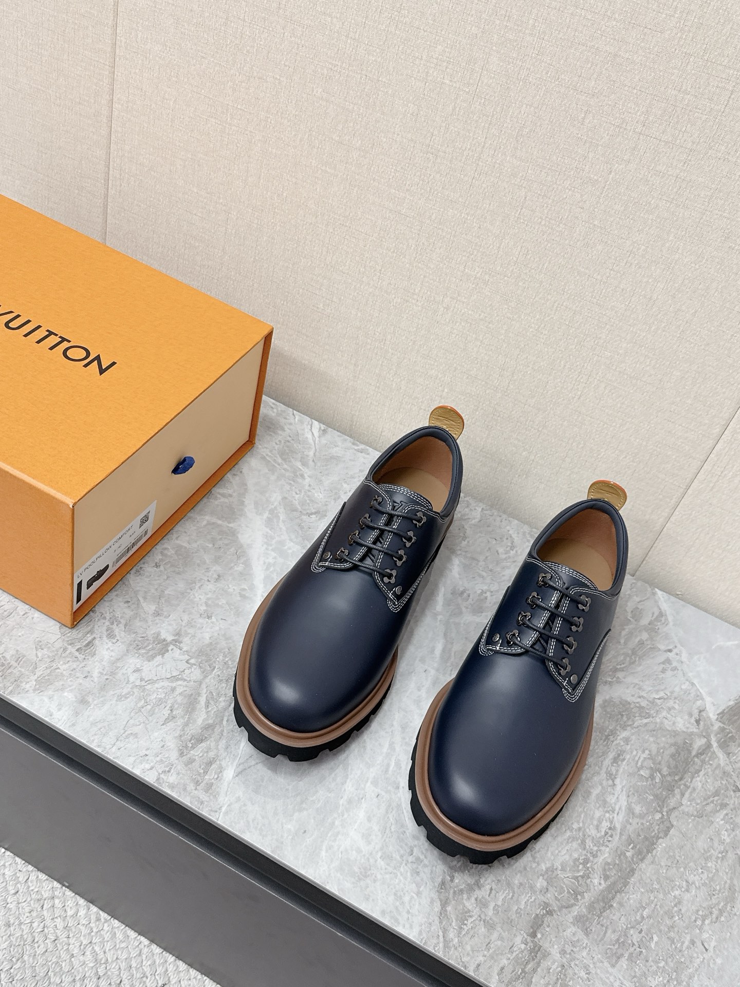 LV Men's leather Derby Shoes Dress Shoes