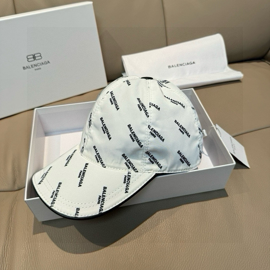 Balenciaga Classic Baseball Cap