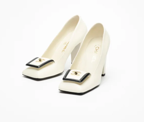 Chanel Leather Pumps