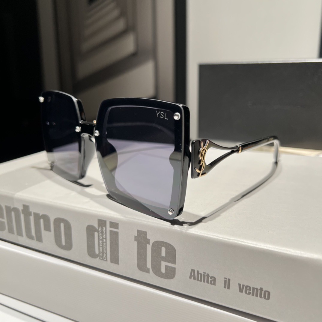 Saint Laurent YSL Minimalist Stud-Detail Oversized Square Sunglasses - KAIROO