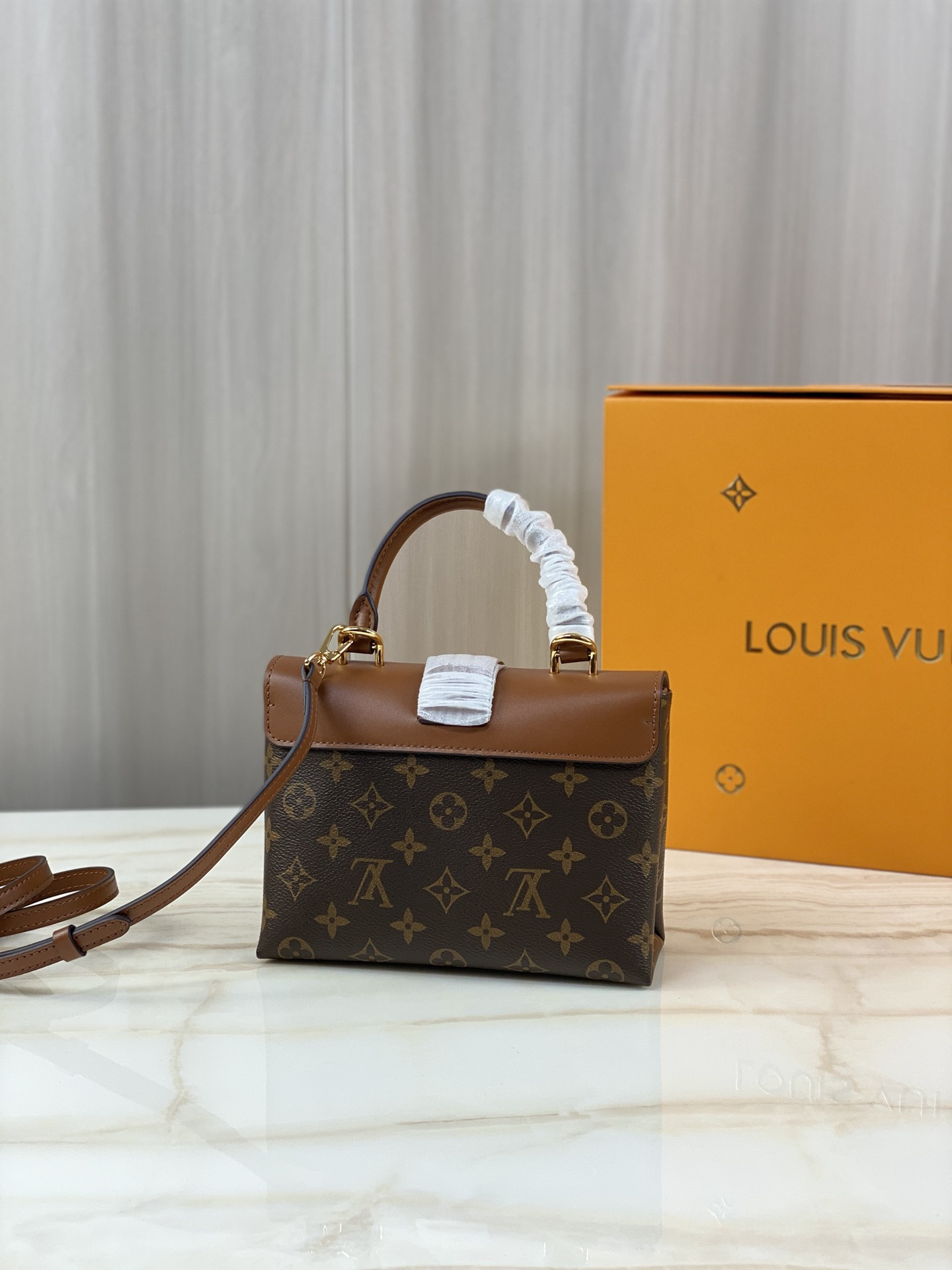 Louis Vuitton LV Locky BB M44654