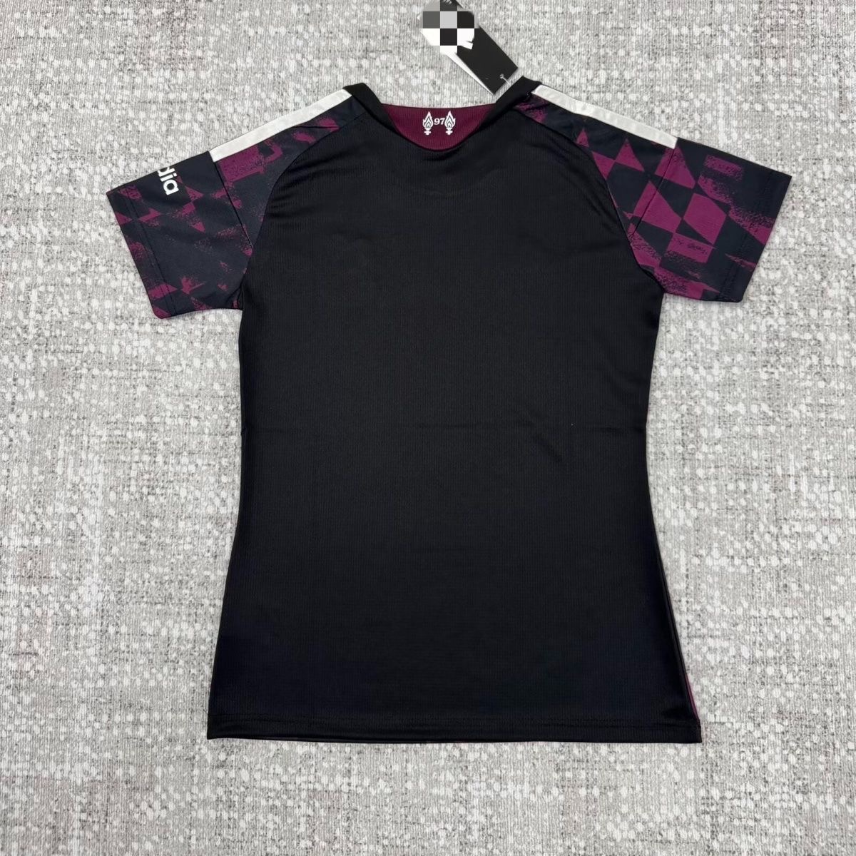 Female LVP 26/27 Third  S-2XL - musan