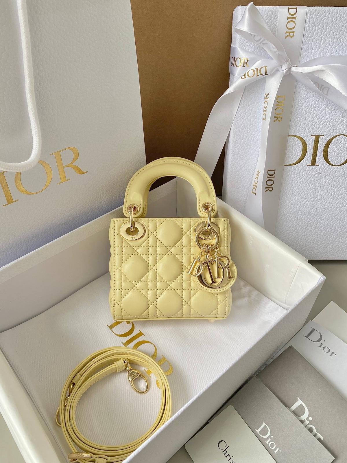 DIOR Yellow lady's bag