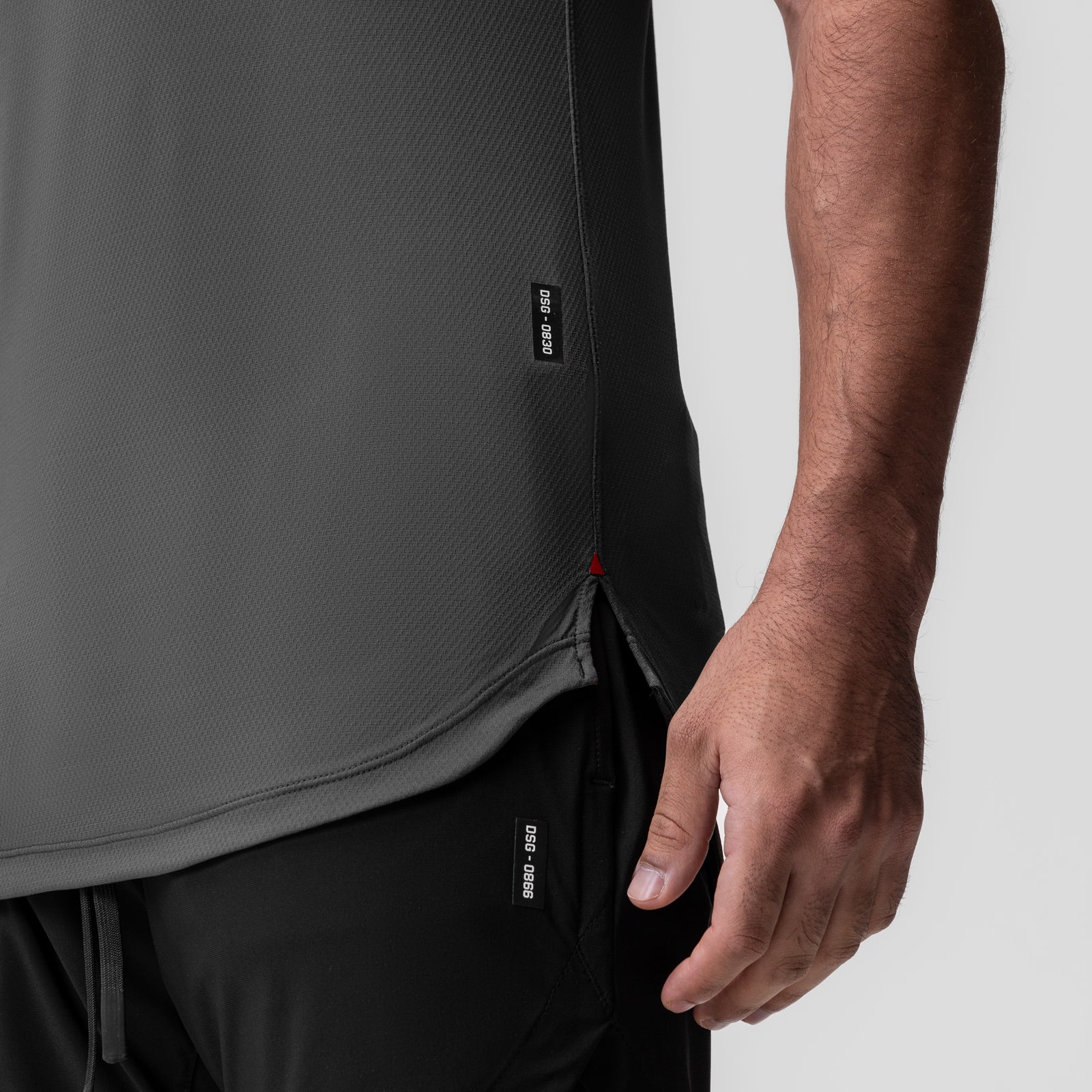0830. AeroSilver Tank Top - Space Grey