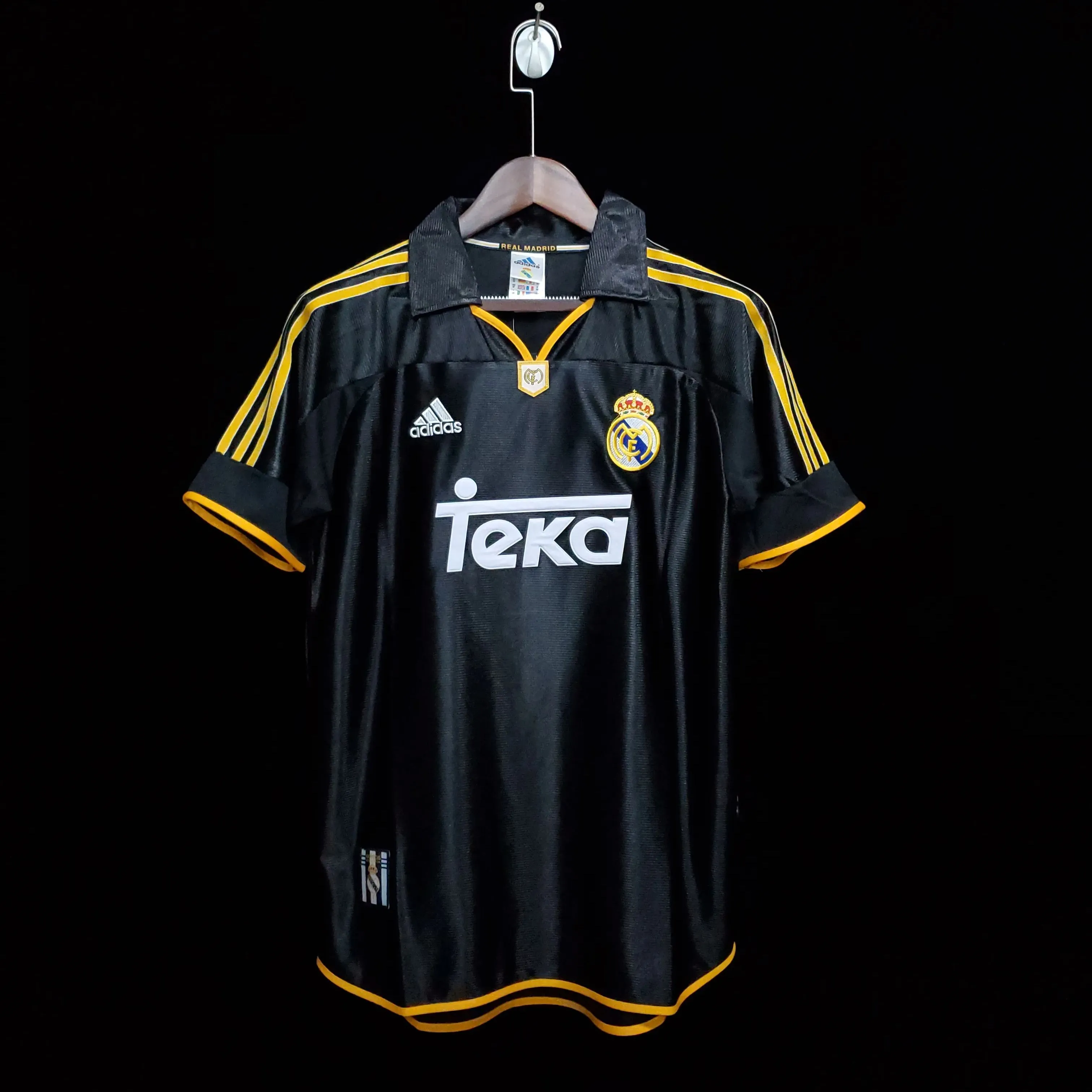 Retro  Real Mαdrid 1999/01 Away Black