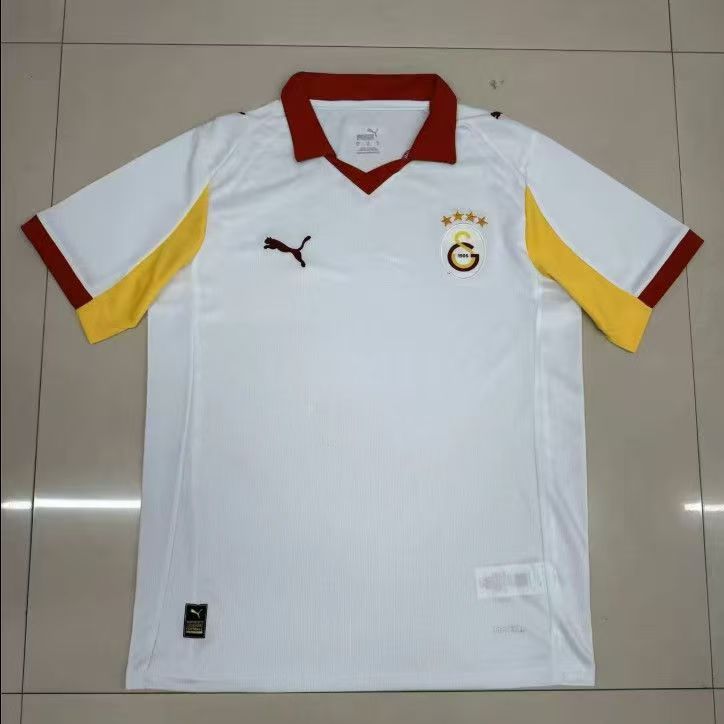 Latasare Home Jersey Fan Version 26/27