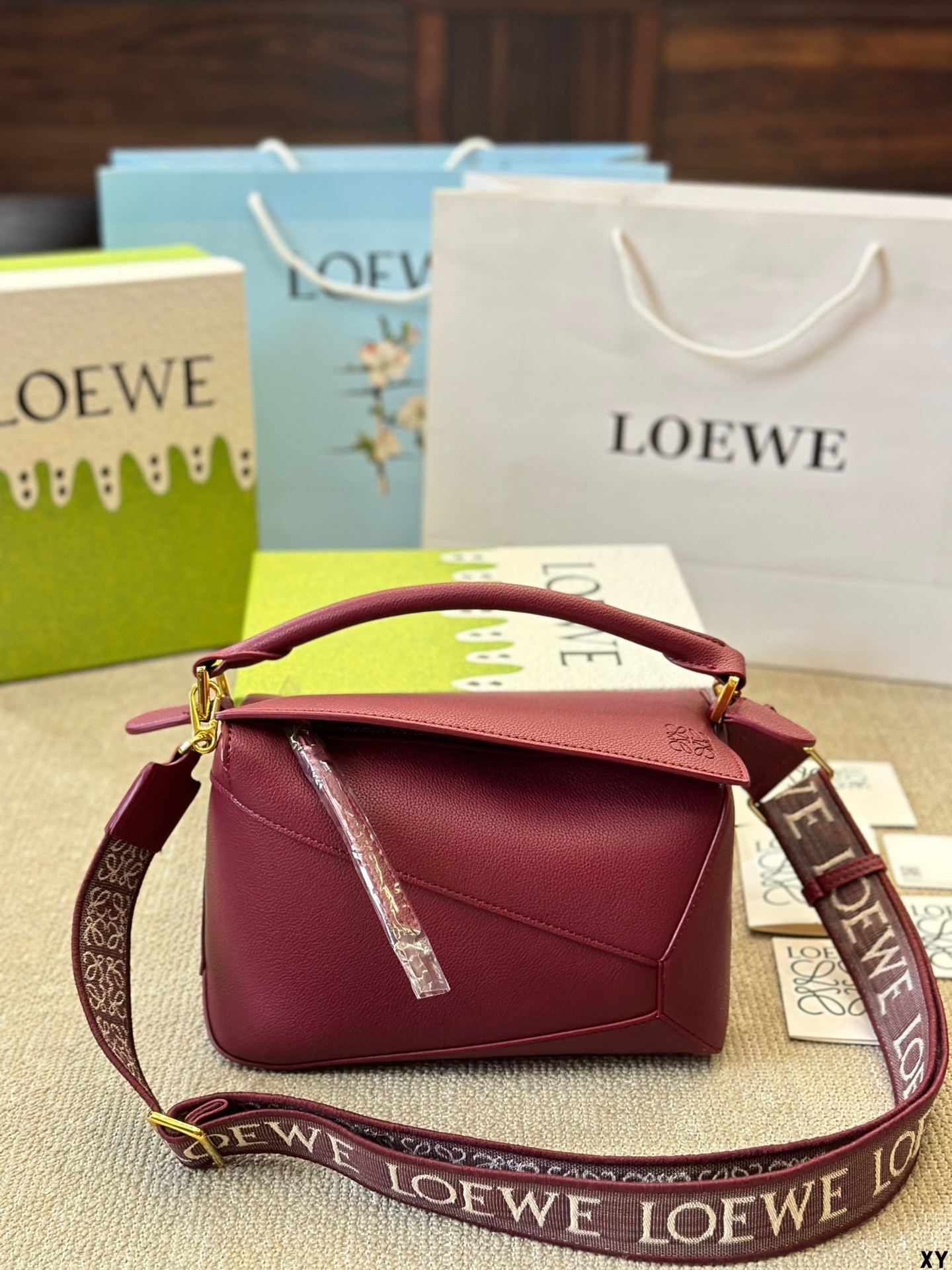 Loewe Small Burgundy Puzzle Edge Grained Leather Jacquard Strap Top Handle Shoulder Bag - KAIROO