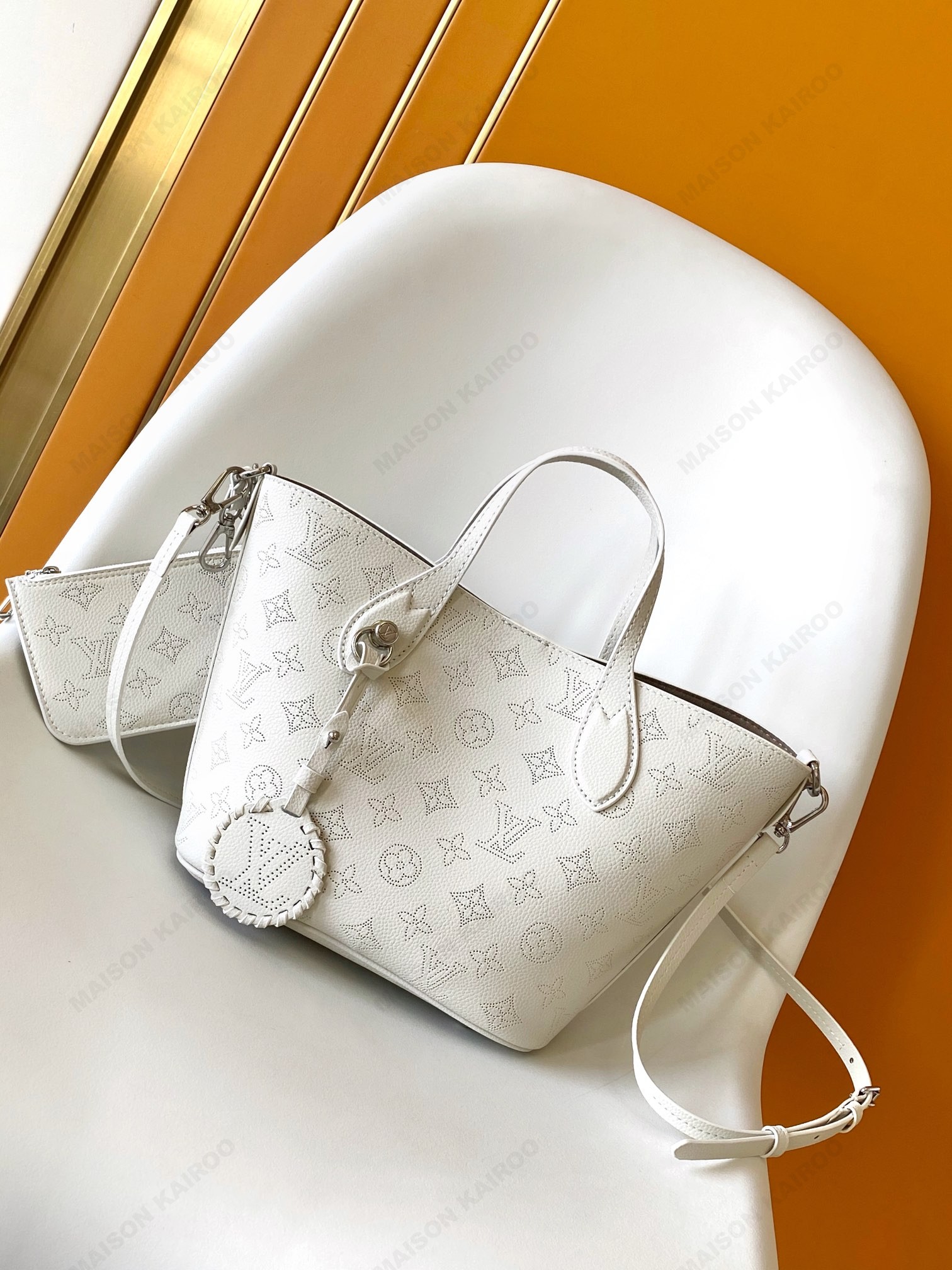 【10A】Louis Vuitton LV Mahina Blossom PM White Dense Perforated Leather Basket Handle Tote Bag - KAIROO