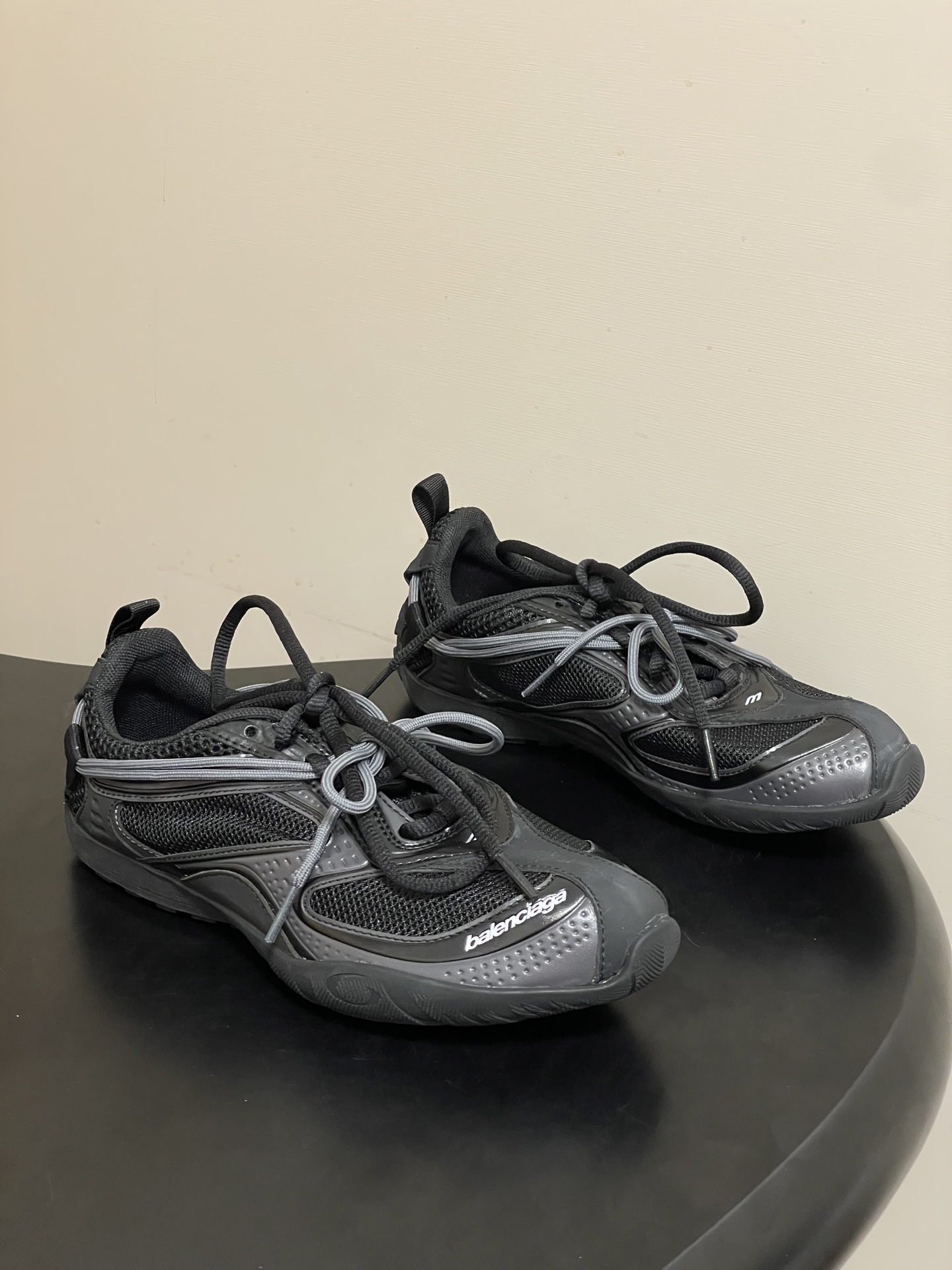 Balenciaga Unisex Radar Sneaker