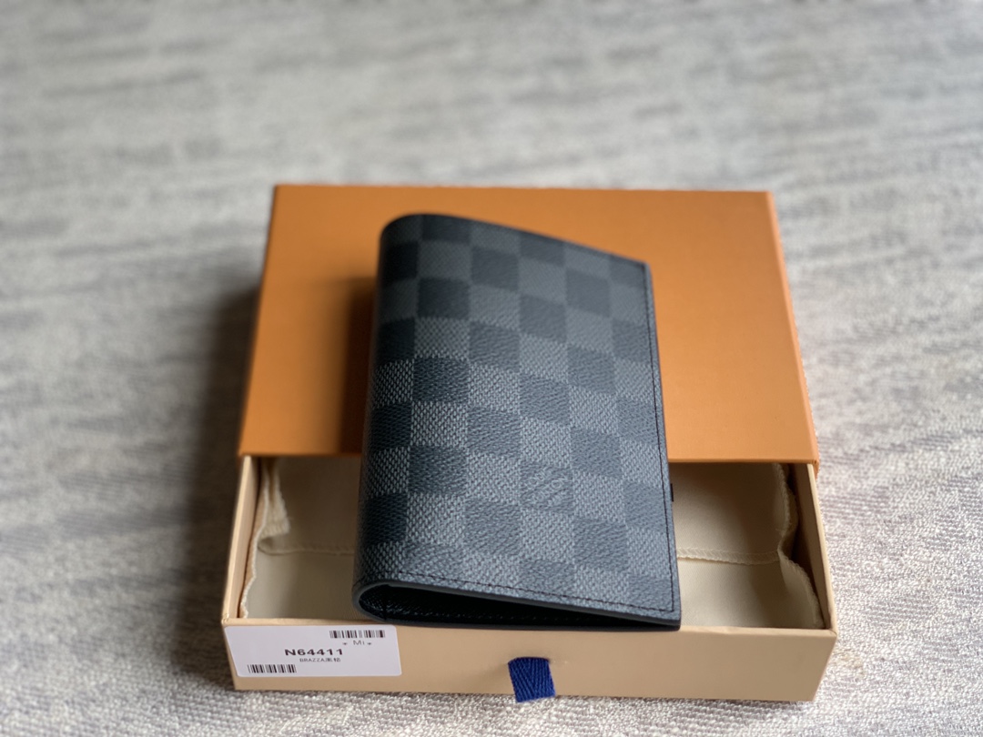 N64411 LV Passport Cover Damier Graphite Canvas