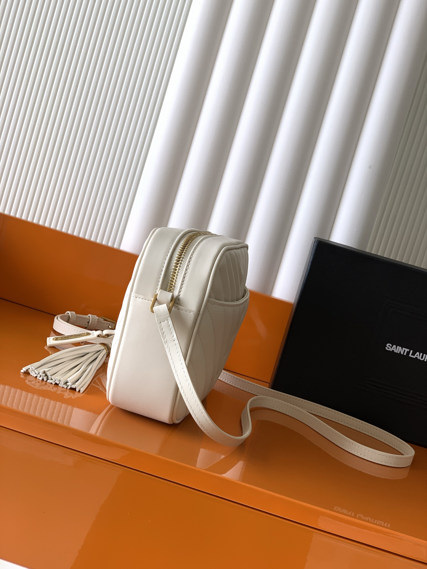 YSL Saint Laurent Lou Camera Bag in Quilted leather-White