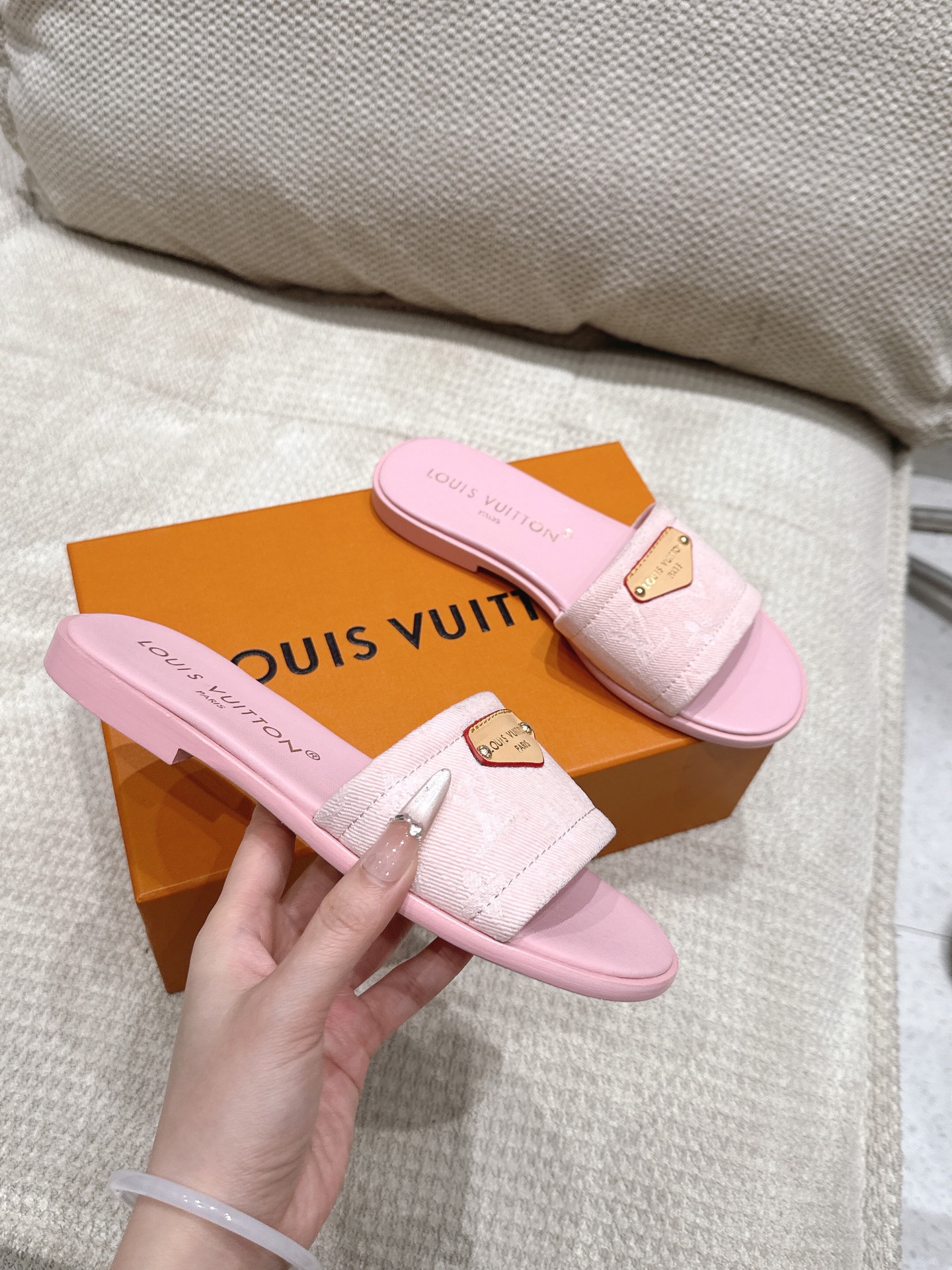 Women's LV lily Flat Slides
