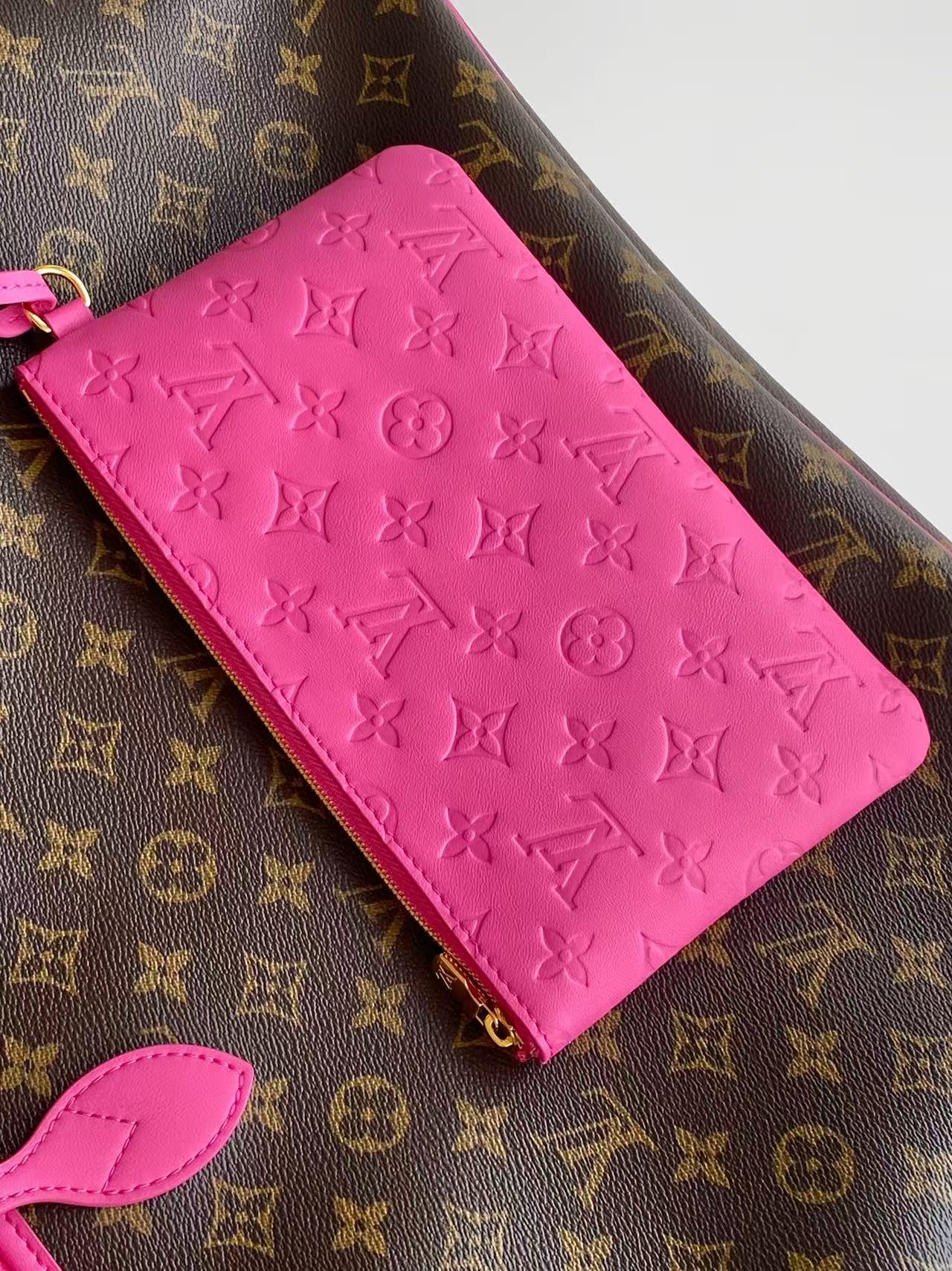 Louis Vuitton new Neverfull classic handbag