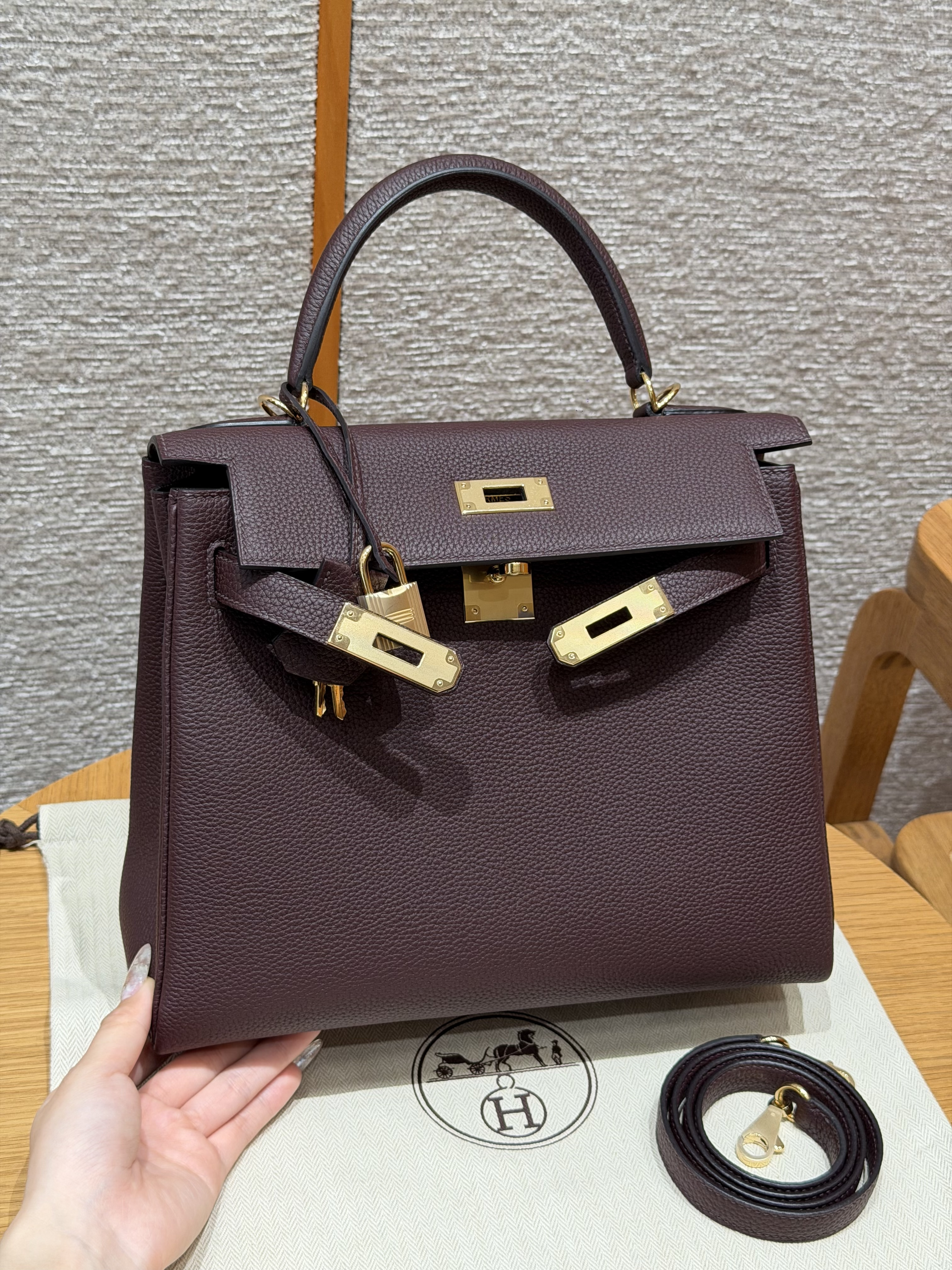 Hermes Rouge SellierTogo Kelly 28