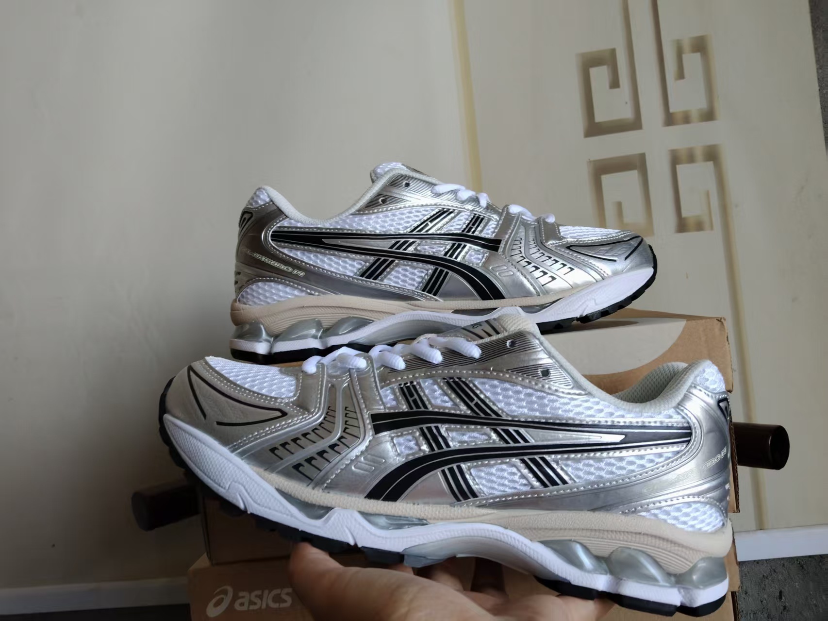 ASICS 1203A537-110 US Men's Sizes6 to 11 in half sizes Silver White Black Shoes tianlong