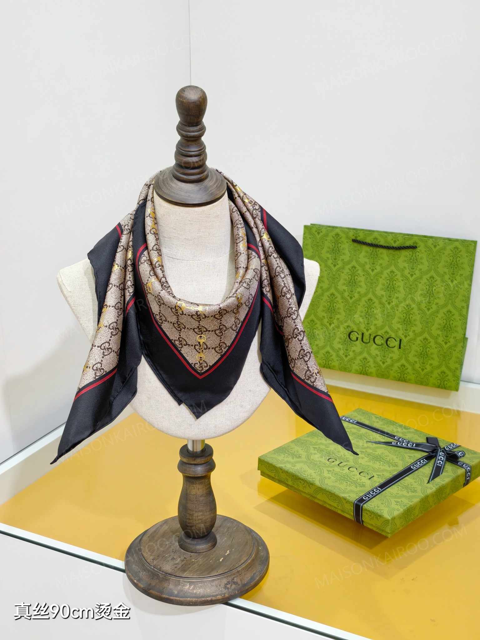 Gucci Hot Stamping GG Square Scarf - KAIROO