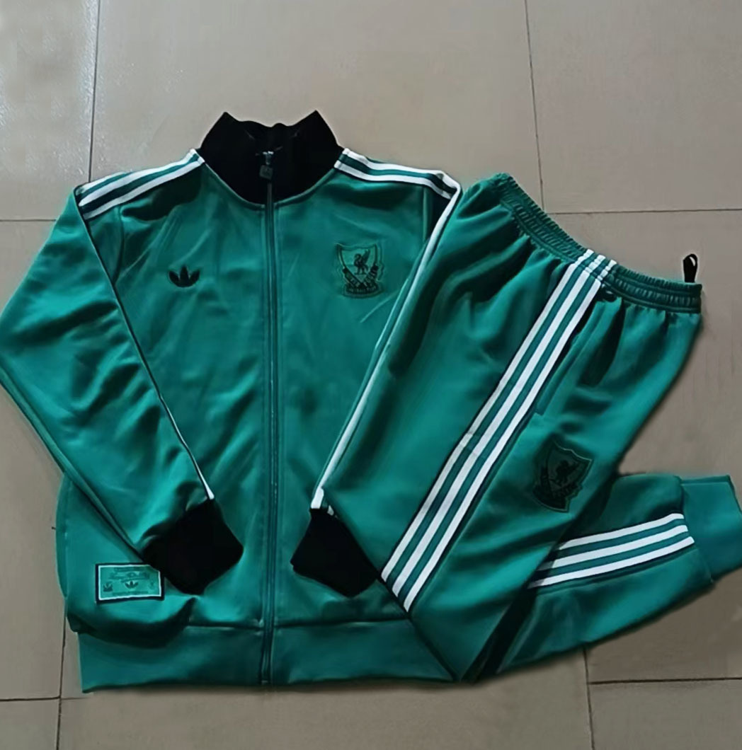 Liverpool Kids Training Suit 25/26