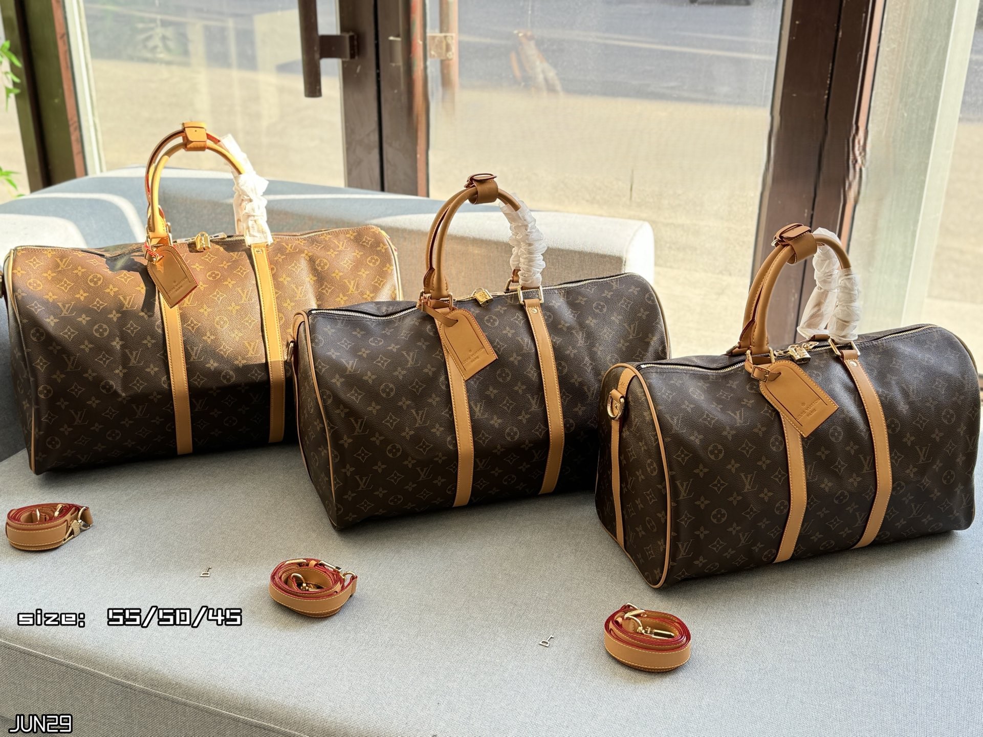 Louis Vuitton LV Keepall Bandoulière 45/50/55 Classic Monogram Canvas Leather Travel Duffel Bag - KAIROO