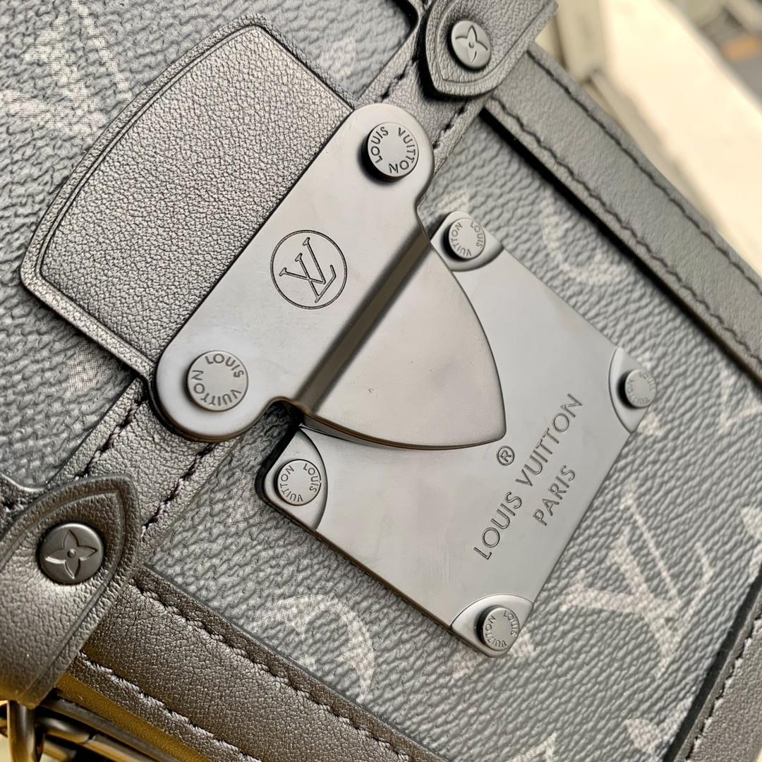 Louis Vuitton LV Vertical Trunk Wearable Wallet M82077