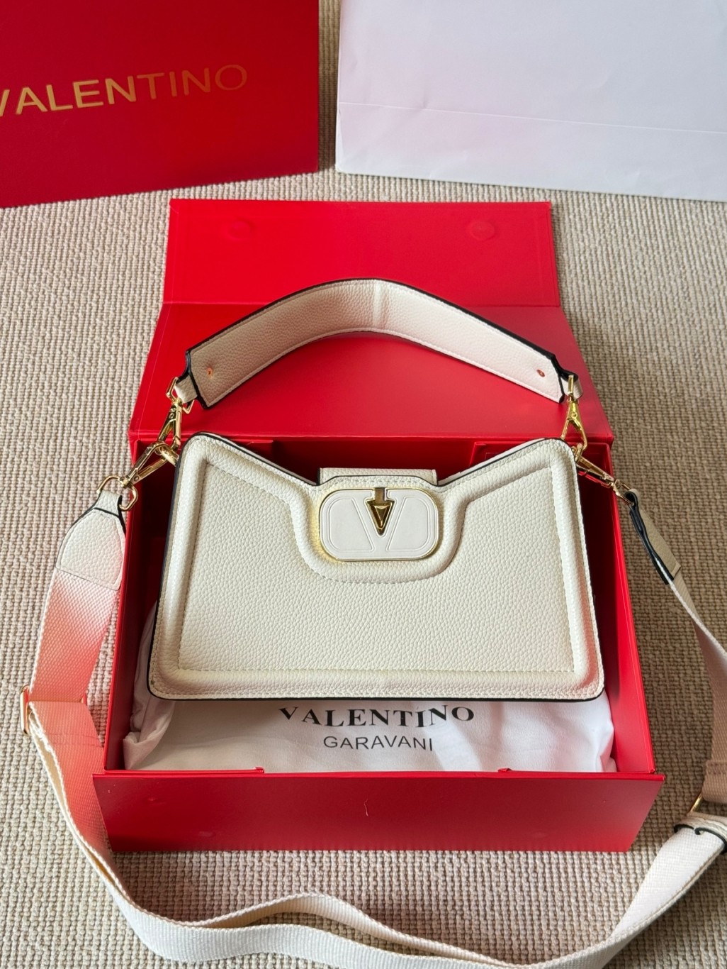 Valentino Grained Leather Curved V-Cut Flap Leather-Wrapped VLogo Shoulder Hobo Bag - KAIROO