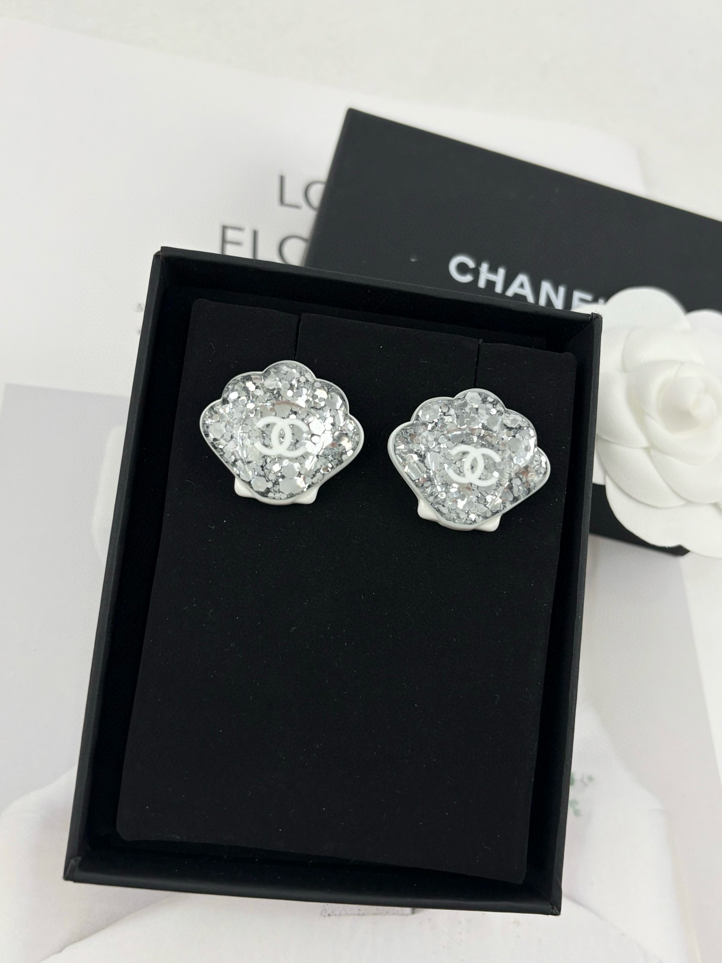 Chanel Fashion Earrings