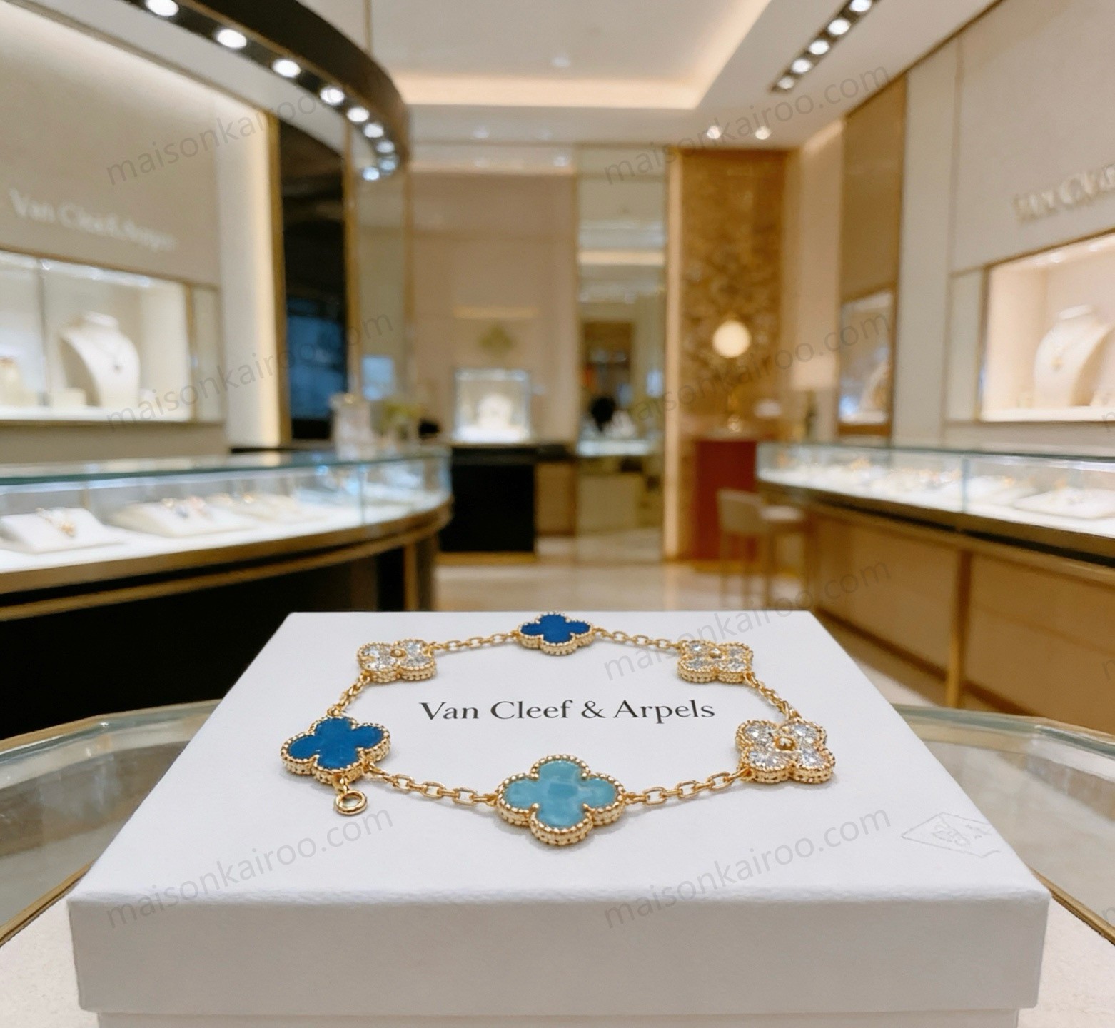 Van Cleef & Arpels 5-Motif Bracelet - KAIROO