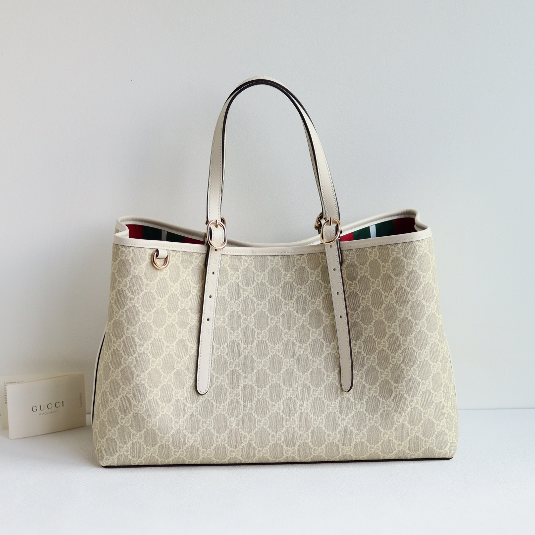 Gucci GG Emblem large tote bag 815213