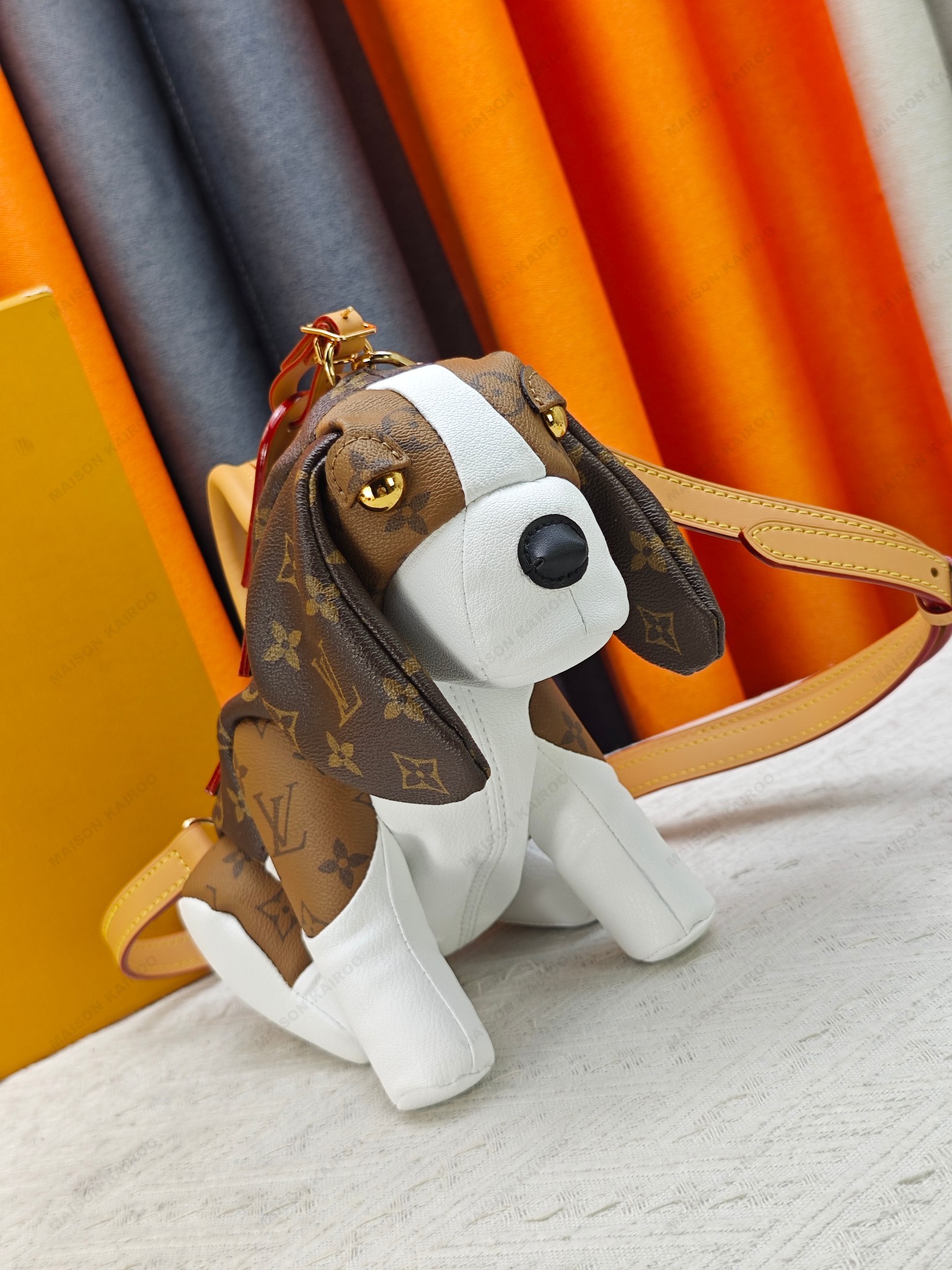 Louis Vuitton LV Basset Hound Monogram Canvas Leather Pet Dog Shape Top Handle Shoulder Bag - KAIROO