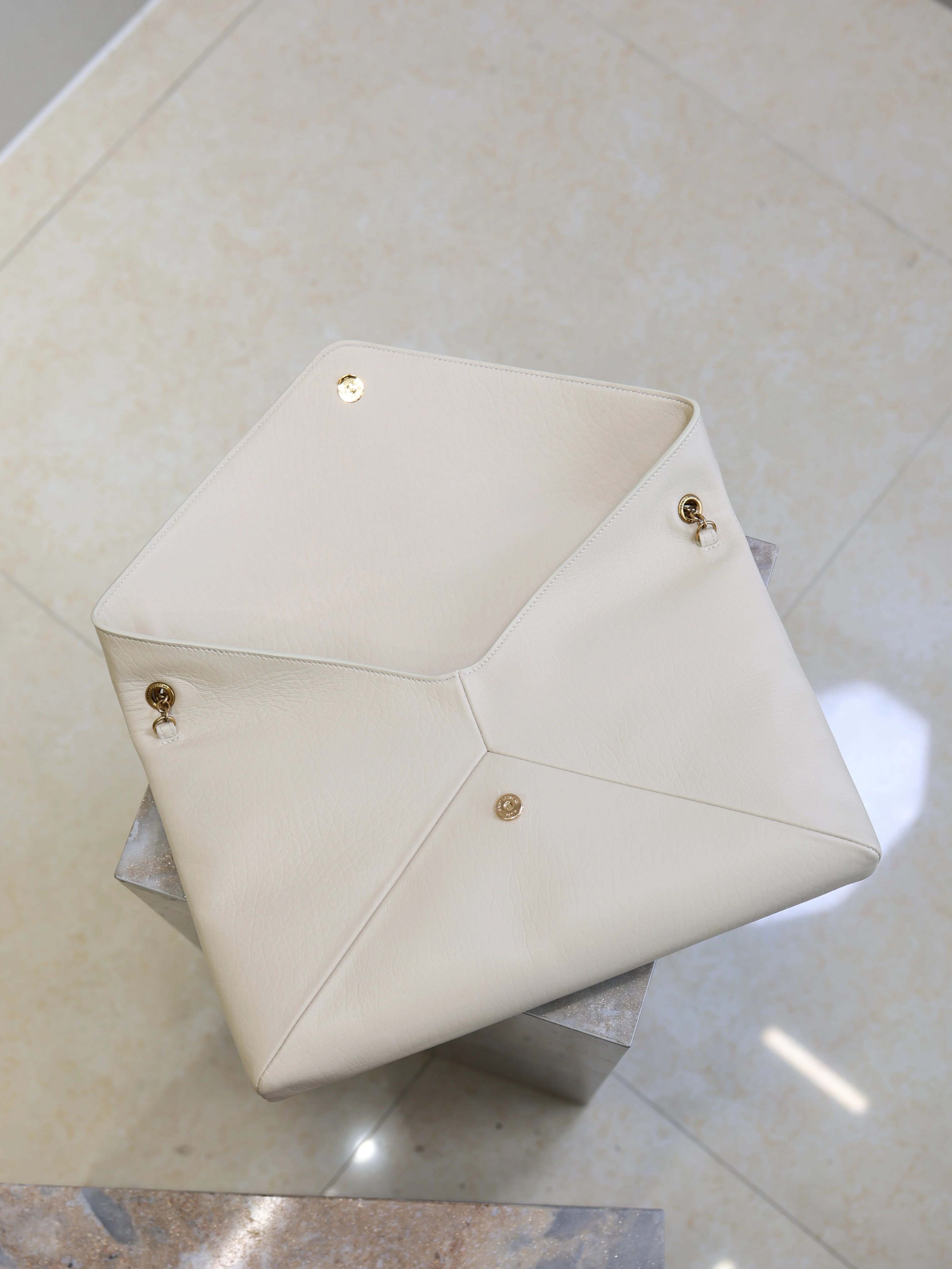 Saint Laurent YSLCassandre **L Bag 35cm White Lambskin Light GHW