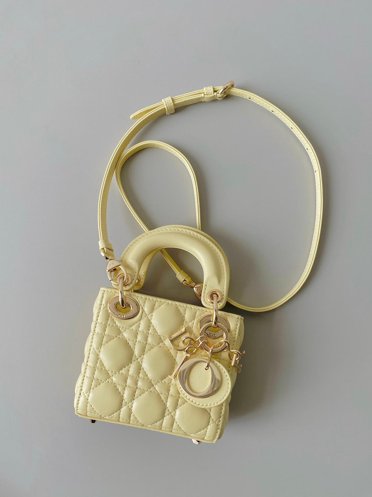 DIOR Yellow lady's bag