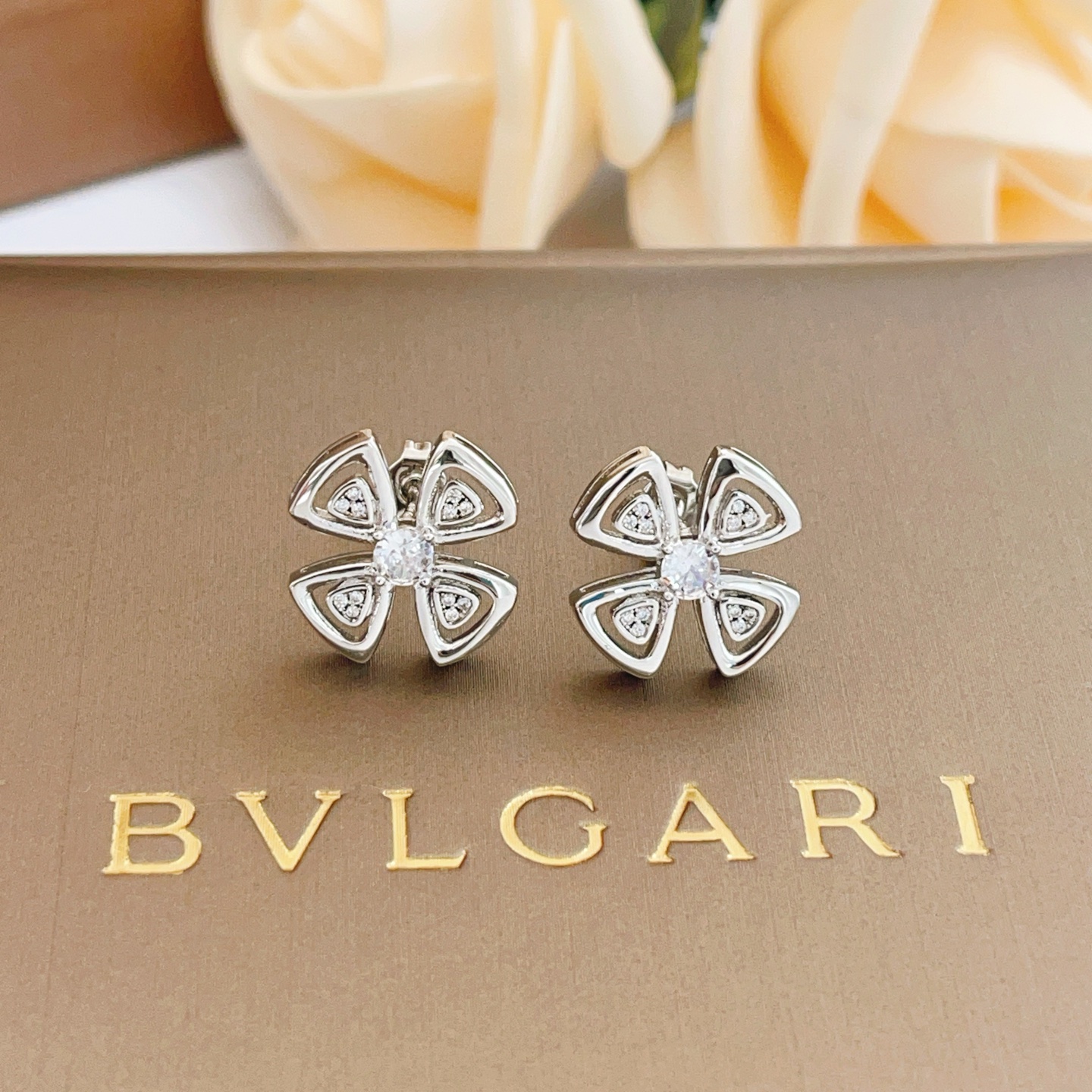 Bvlgari Fashion Earrings