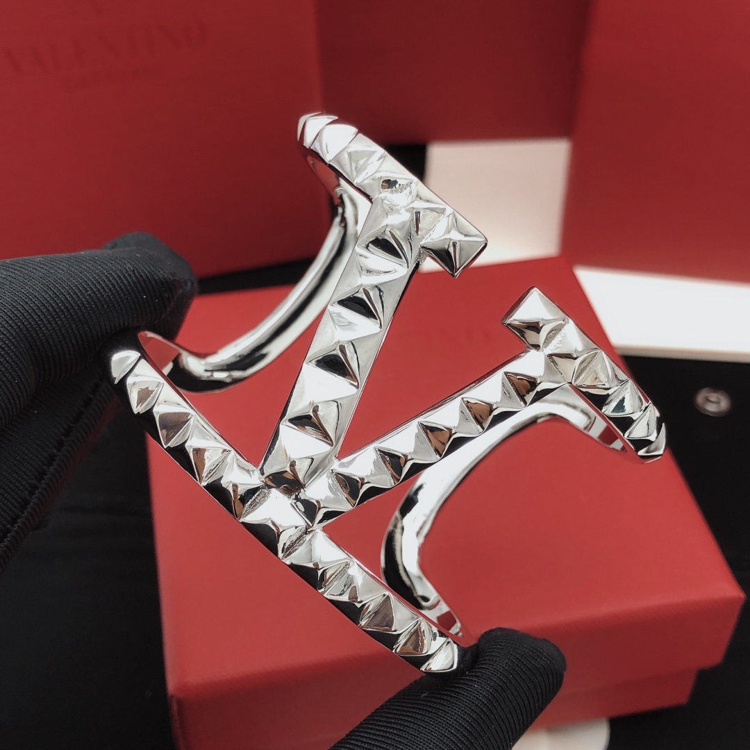 Valentino Wide Open Bracelet