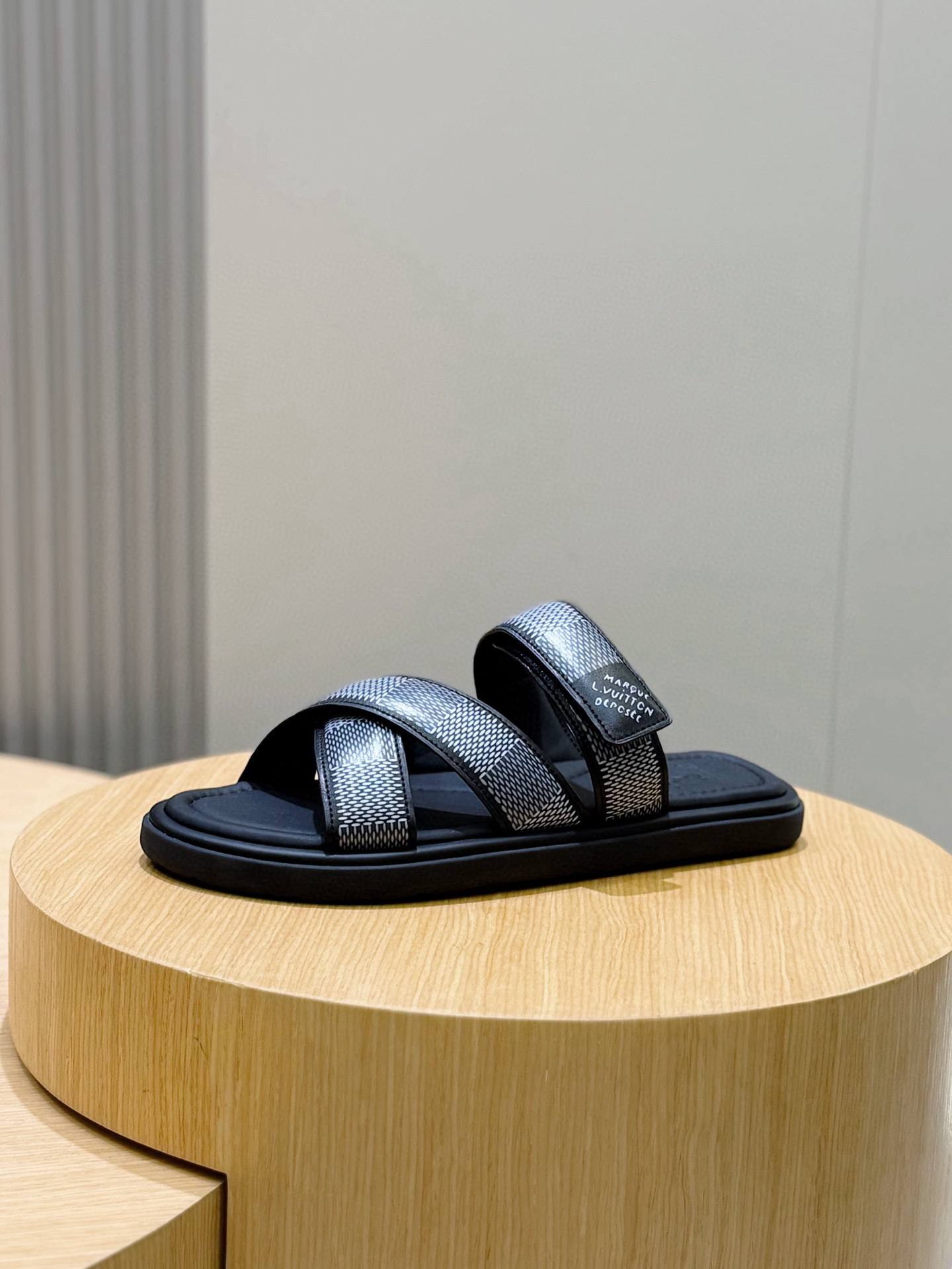 Men's LV Vernice Sandals