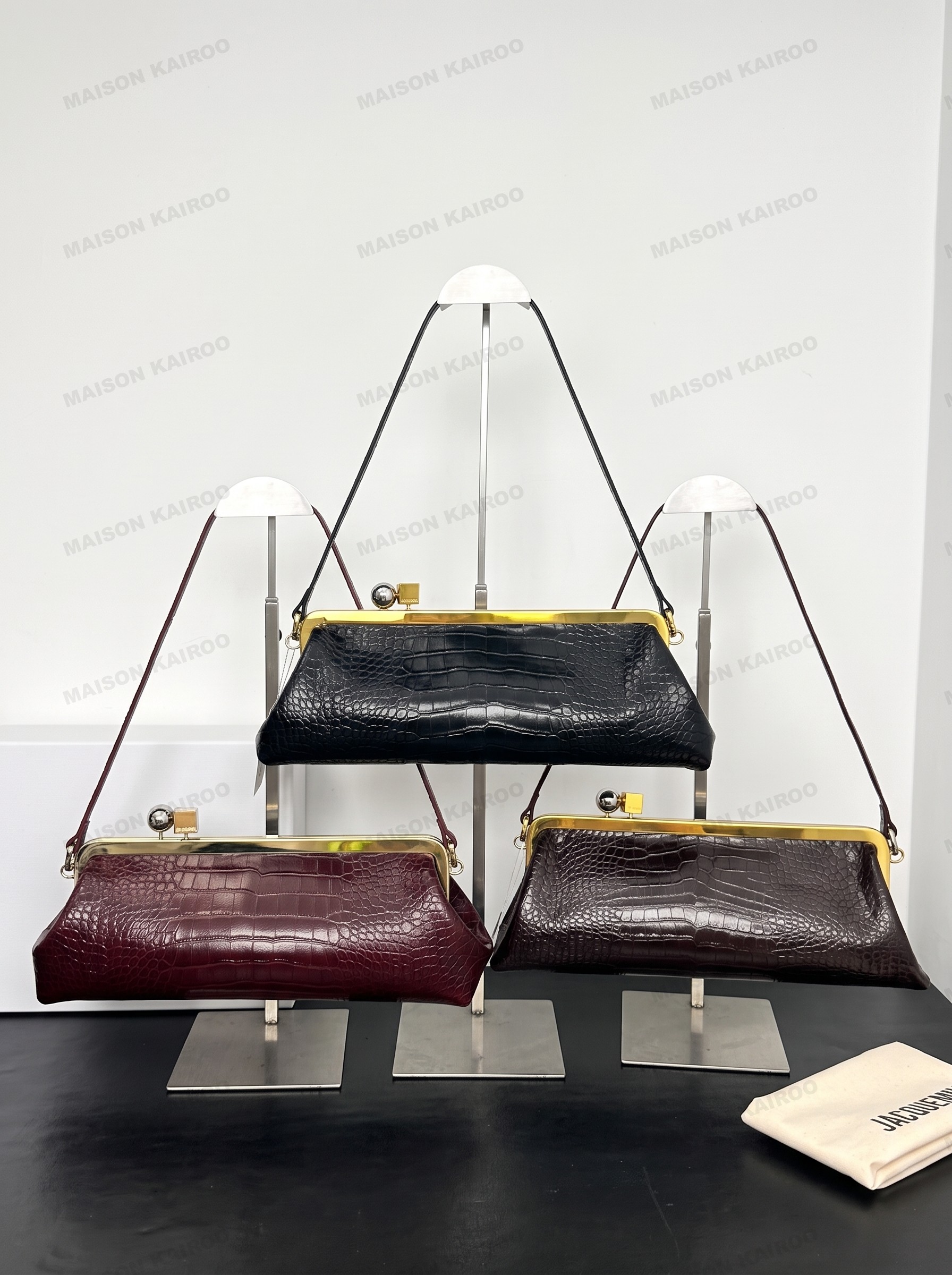Jacquemus La Pochette Salon Croc Embossed Leather Metallic Frame Clasp Clutch Hobo Shoulder Bag - KAIROO