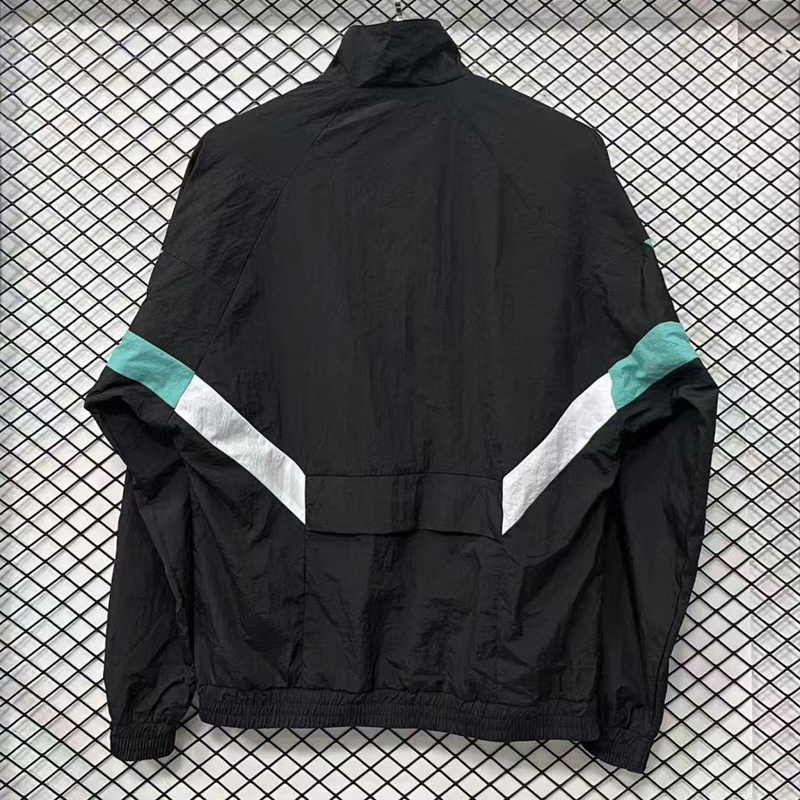 Newcastle United Training Windbreaker 2025