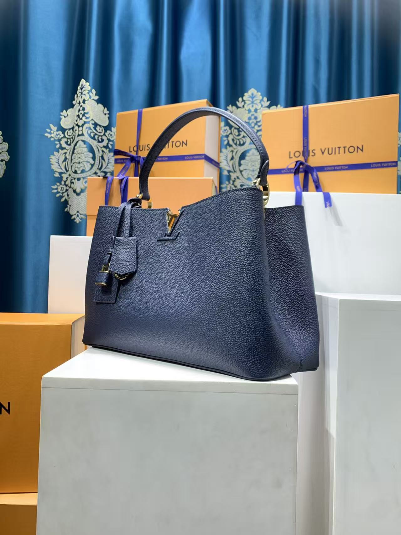 Louis Vuitton new Capucines handbag in blue
