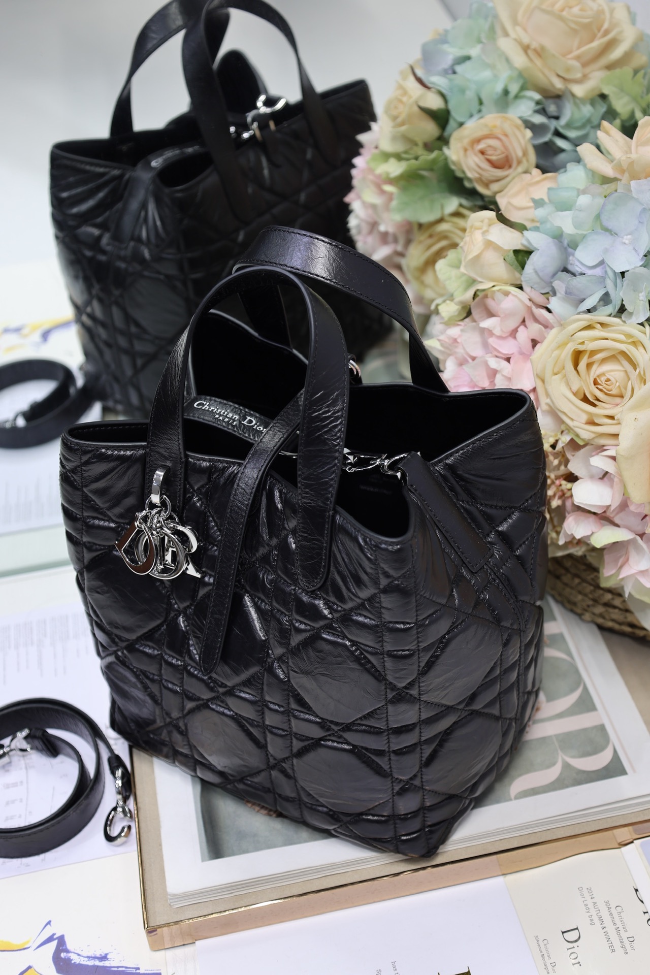 Dior Medium Vertical Toujours in Black Shiny calfskin