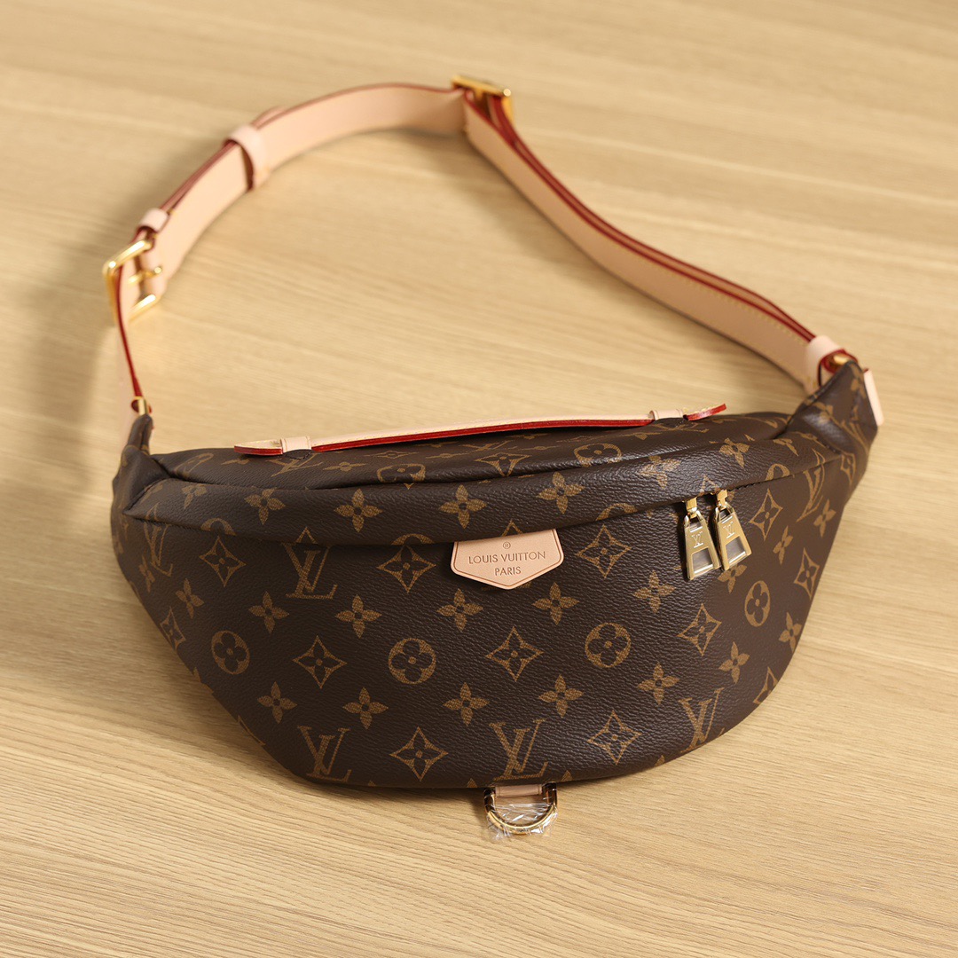 Louis Vuitton LV fanny pack waist bag
