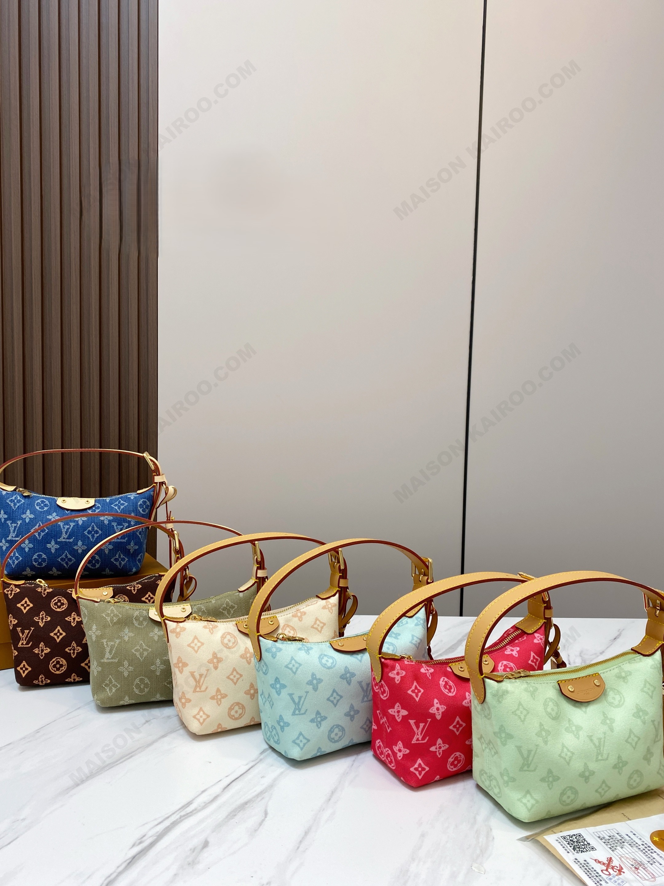 Louis Vuitton LV Remix Pochette Hills Monogram Denim Canvas Hobo Lunch Box Shoulder Bag - KAIROO