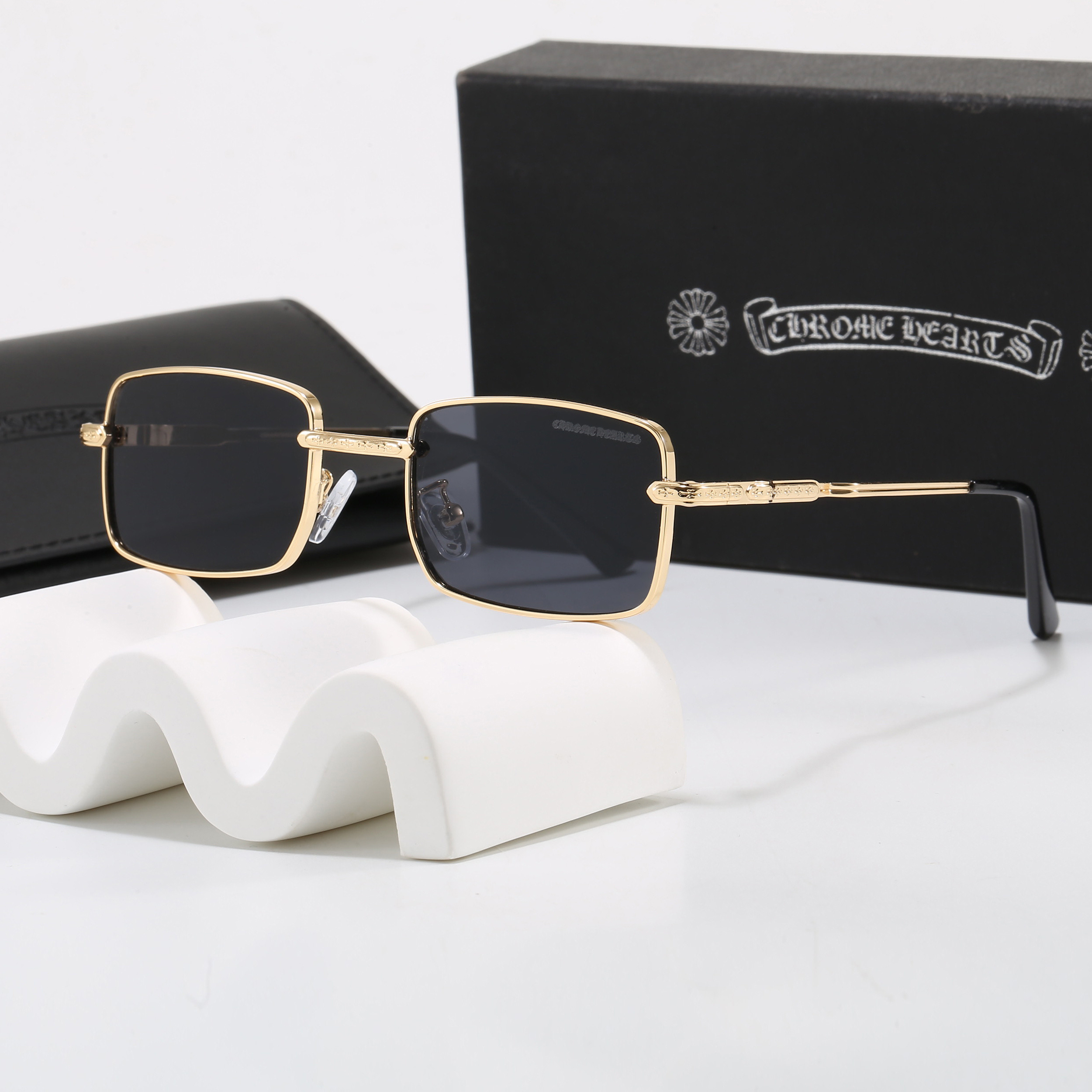 Chrome Hearts Rectangular Metal Sunglasses - KAIROO